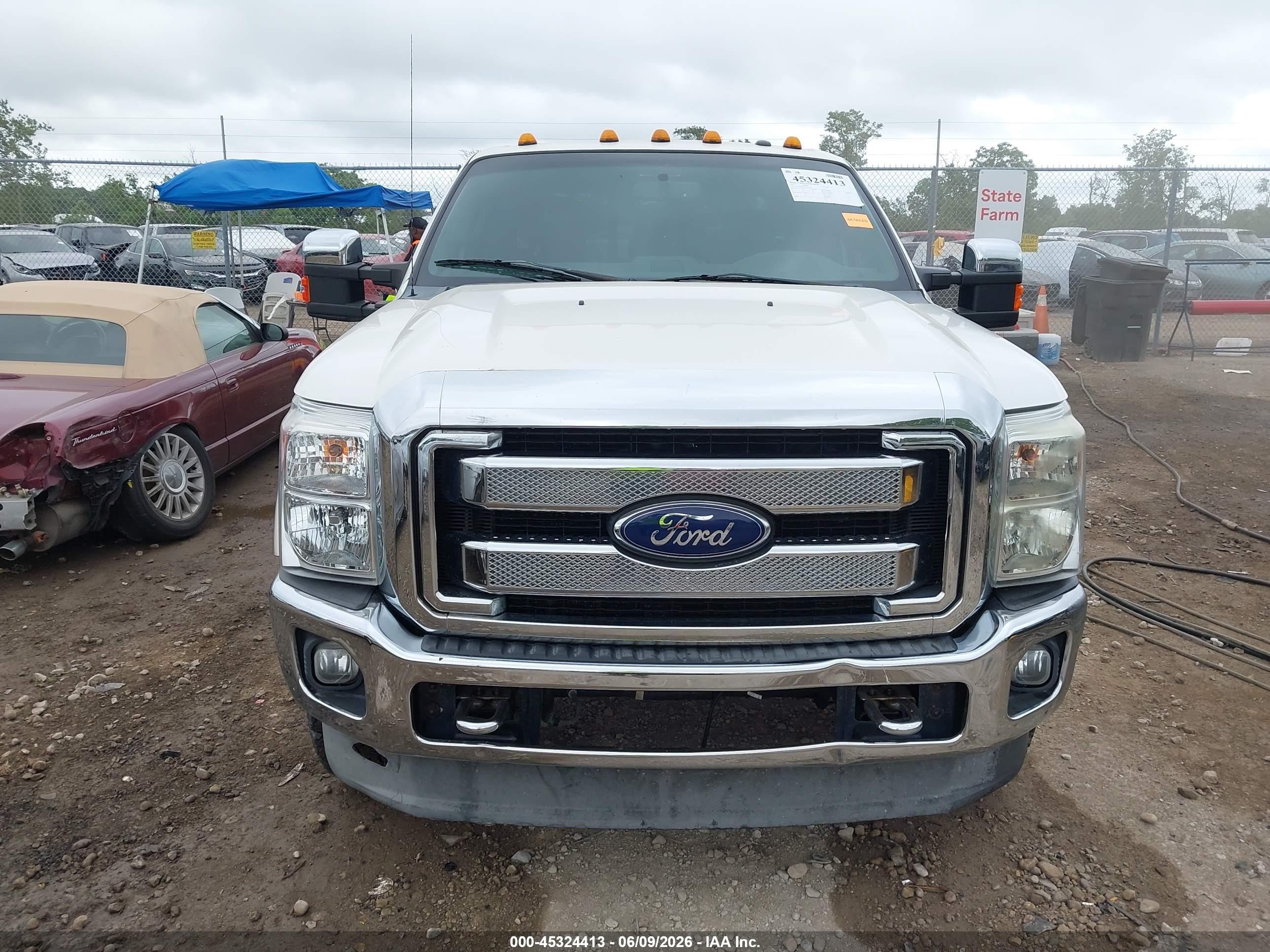 2013 Ford F-250 Lariat White vin: 1FT7W2BT9DEB27967