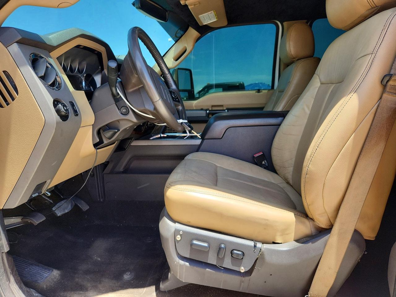 2015 Ford F250 Super Duty Белый vin: 1FT7W2BT9FED53476
