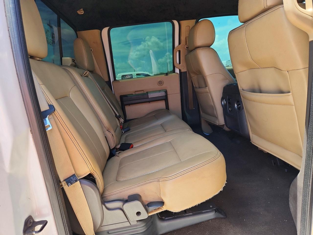 2015 Ford F250 Super Duty Белый vin: 1FT7W2BT9FED53476