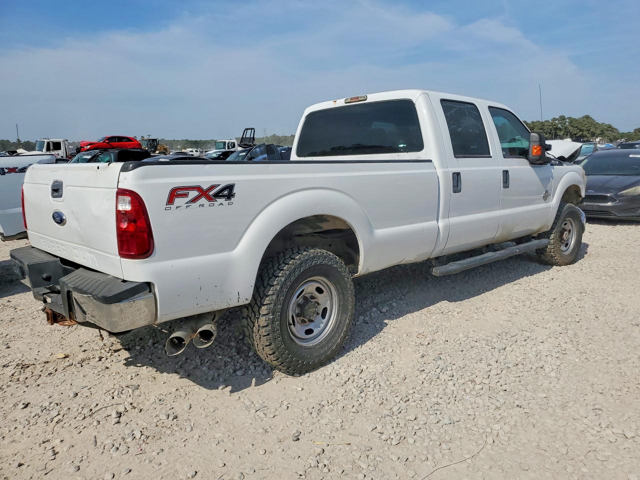 2016 Ford F250 Super Duty White vin: 1FT7W2BT9GEC22937