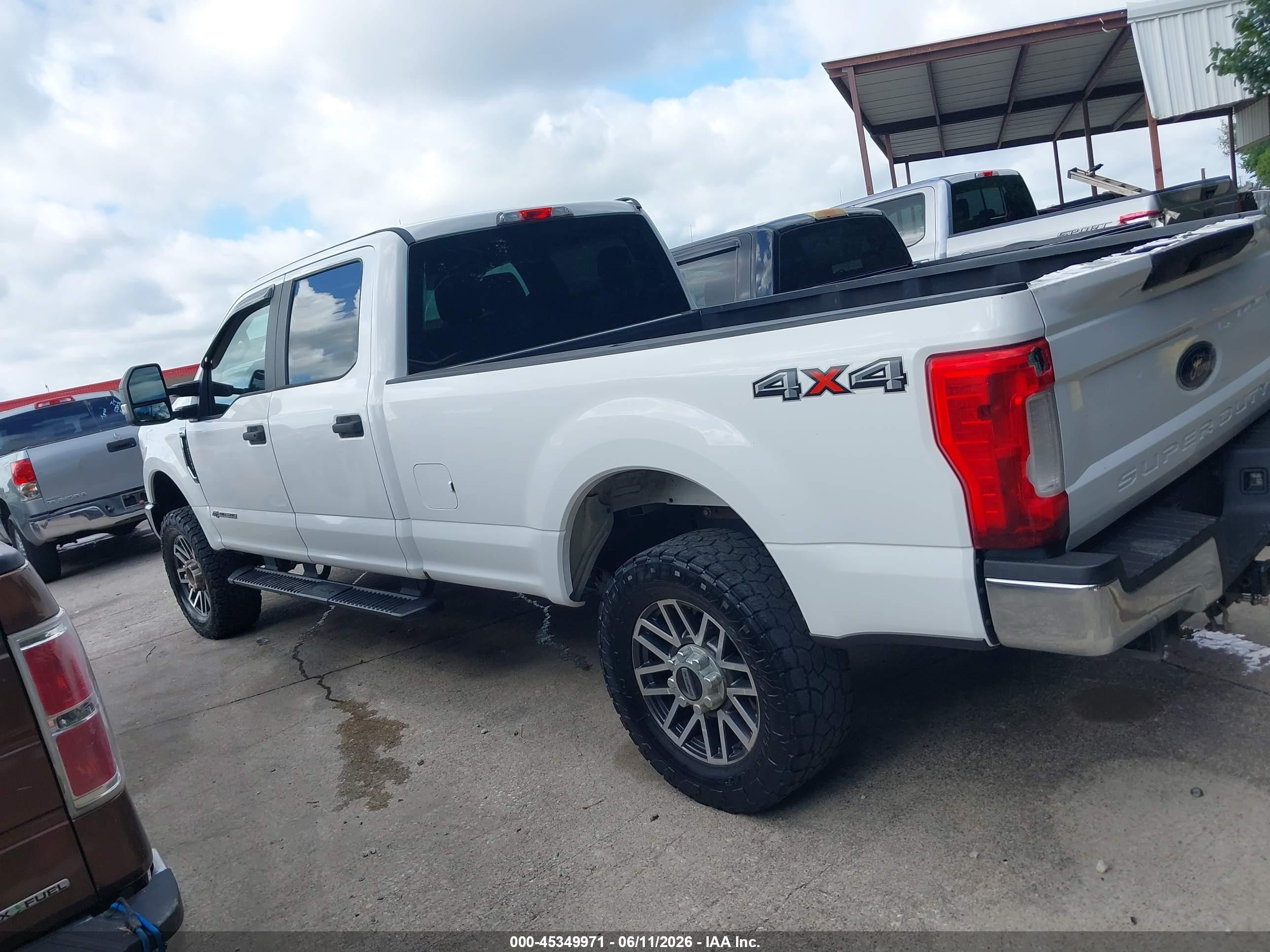 2017 Ford F-250 Xl Белый vin: 1FT7W2BT9HED04653