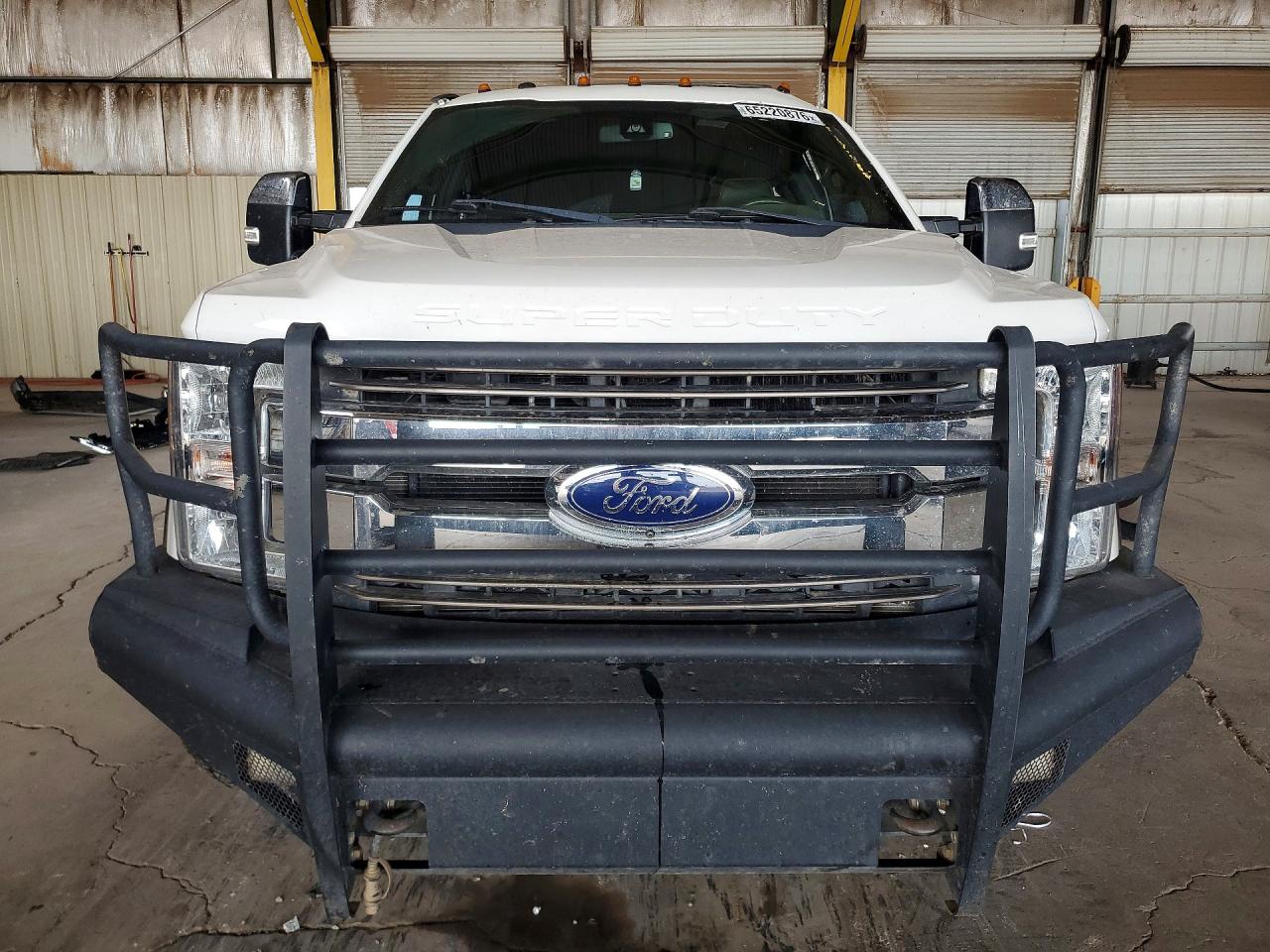 2017 Ford F250 Super Duty White vin: 1FT7W2BT9HEE96401