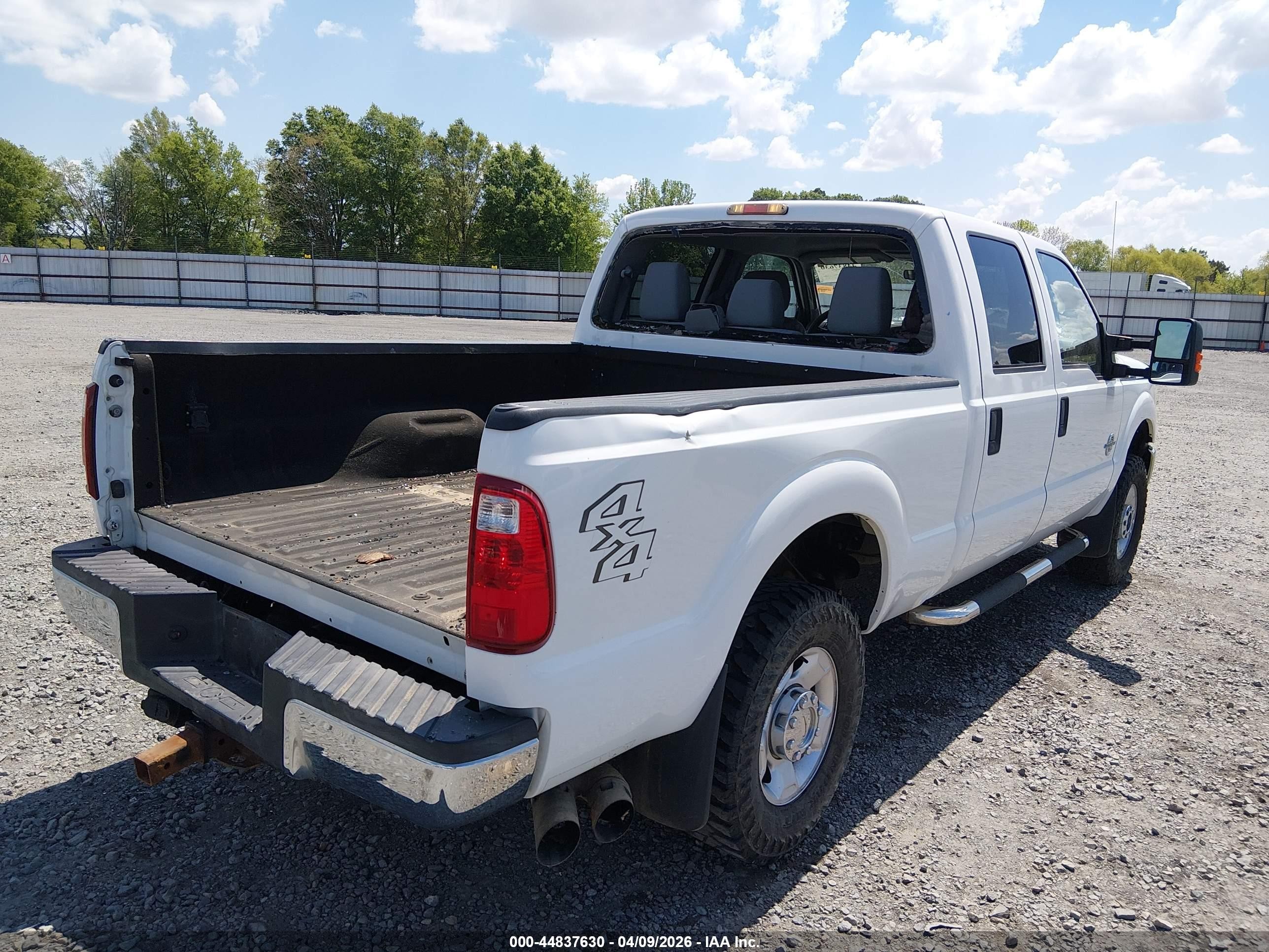 2011 Ford F-250 Xlt White vin: 1FT7W2BTXBEA68392