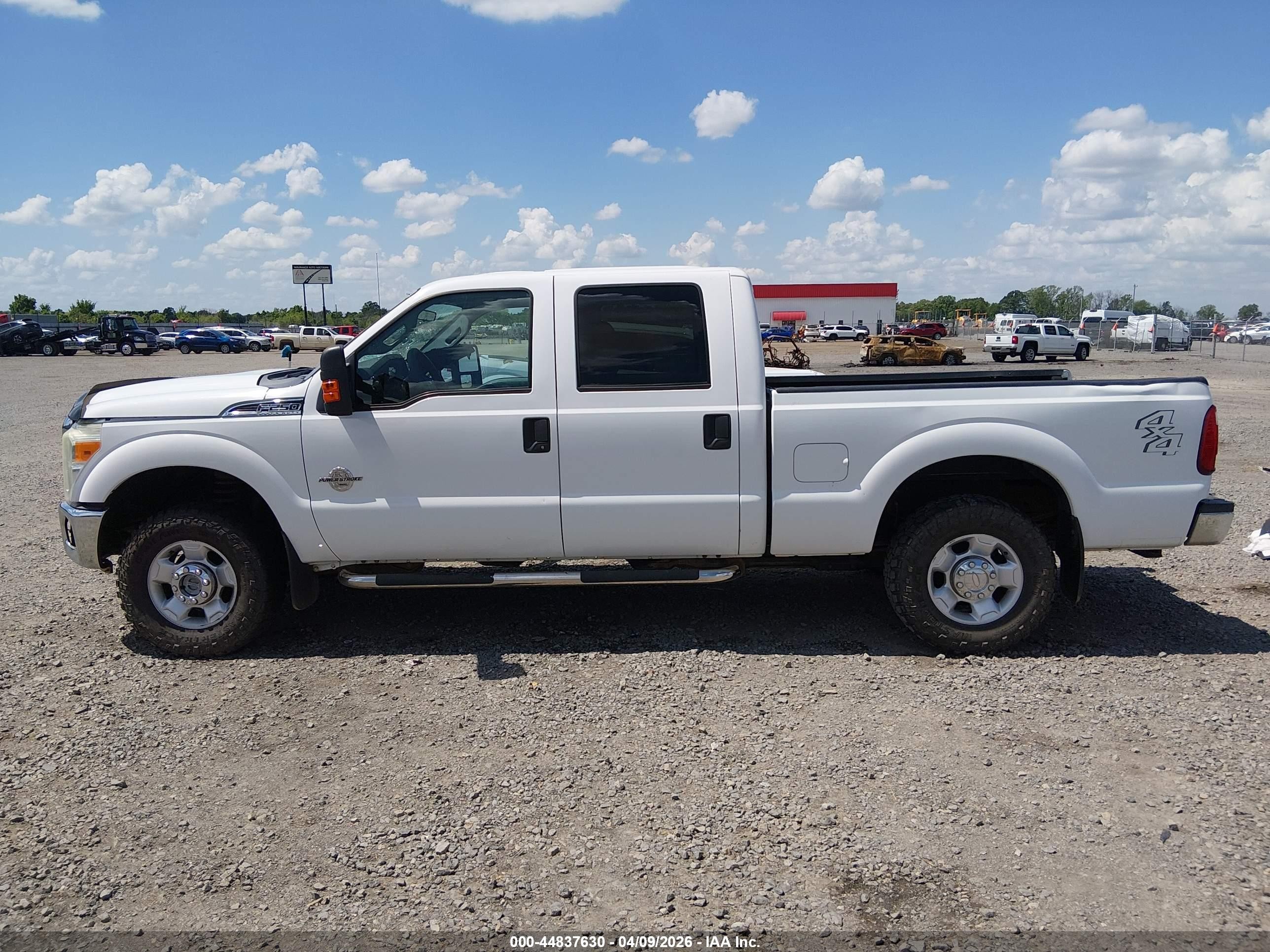 2011 Ford F-250 Xlt White vin: 1FT7W2BTXBEA68392
