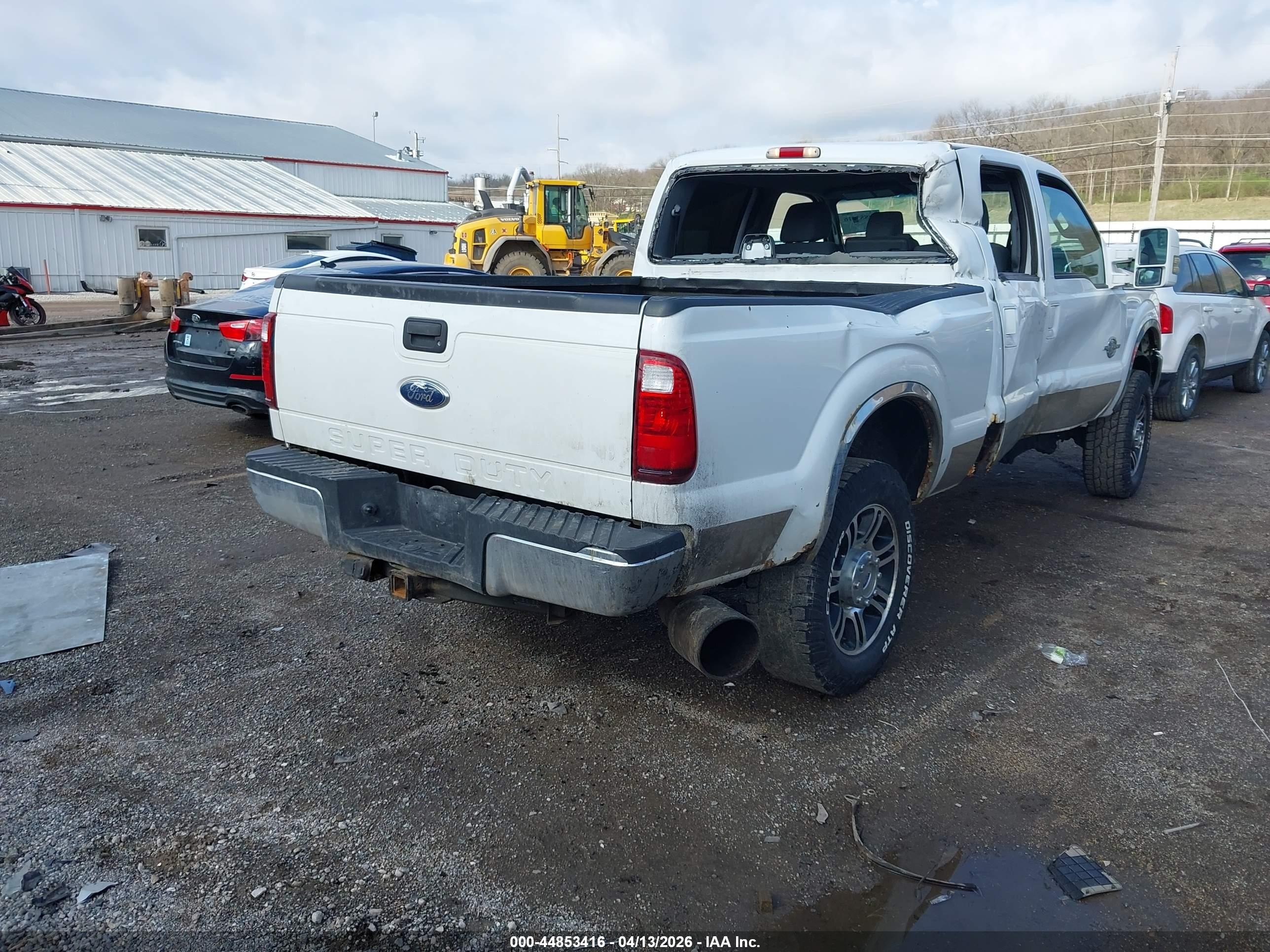 2011 Ford F-250 Xlt Белый vin: 1FT7W2BTXBEB80514