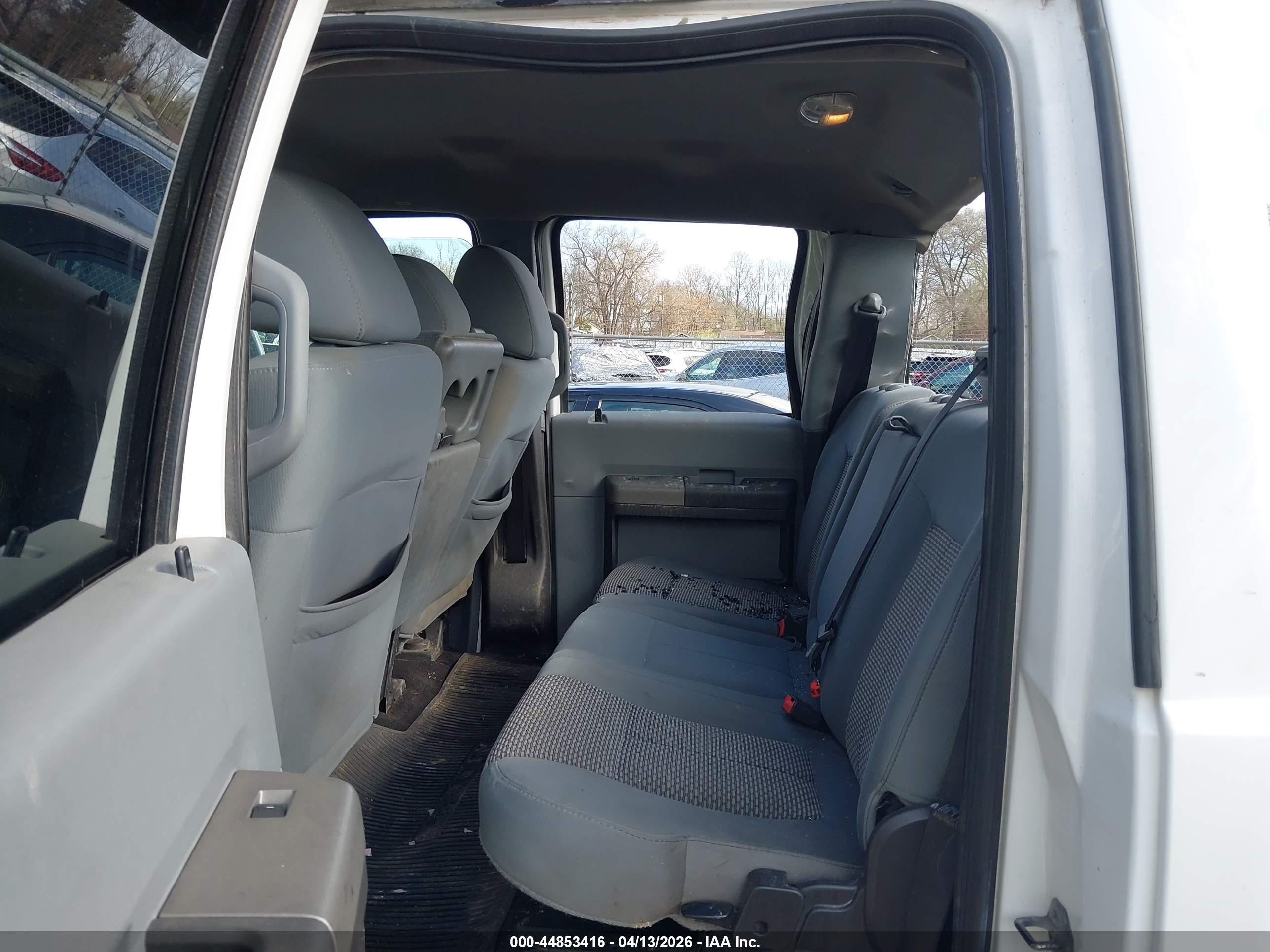 2011 Ford F-250 Xlt Белый vin: 1FT7W2BTXBEB80514