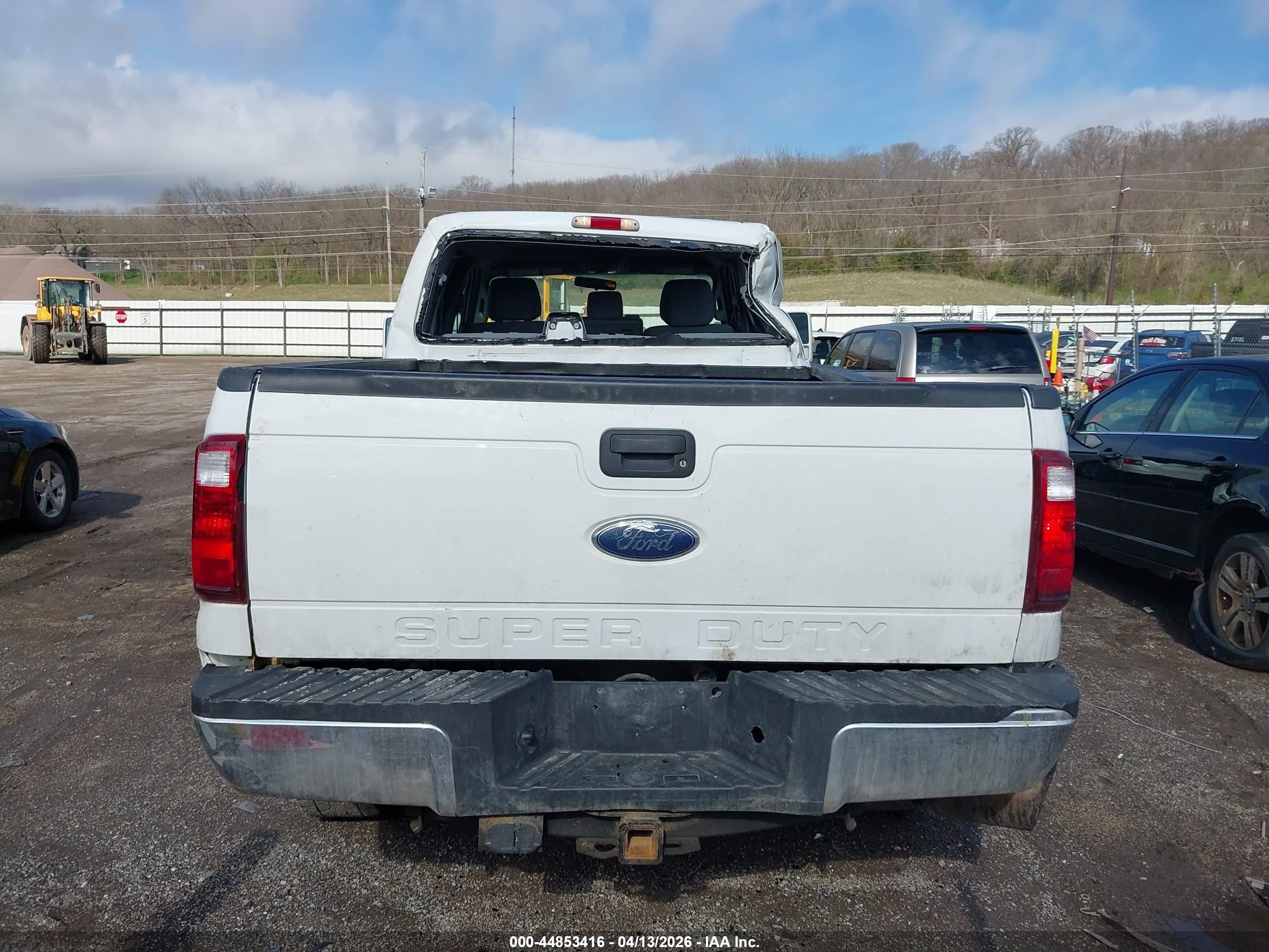 2011 Ford F-250 Xlt Белый vin: 1FT7W2BTXBEB80514
