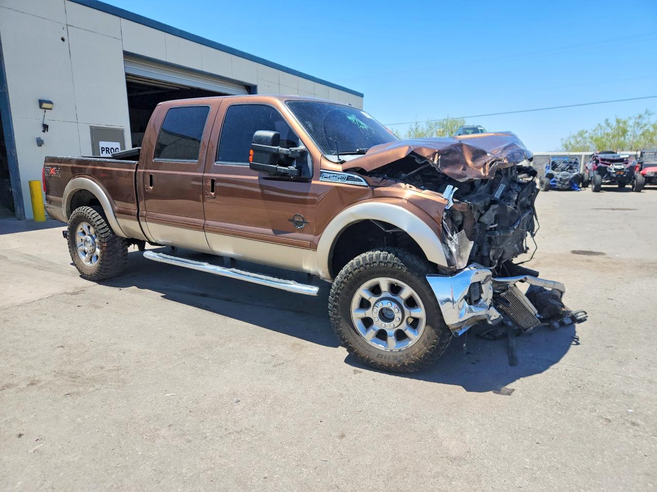 2011 Ford F250 Super Duty Коричневый vin: 1FT7W2BTXBEC85327