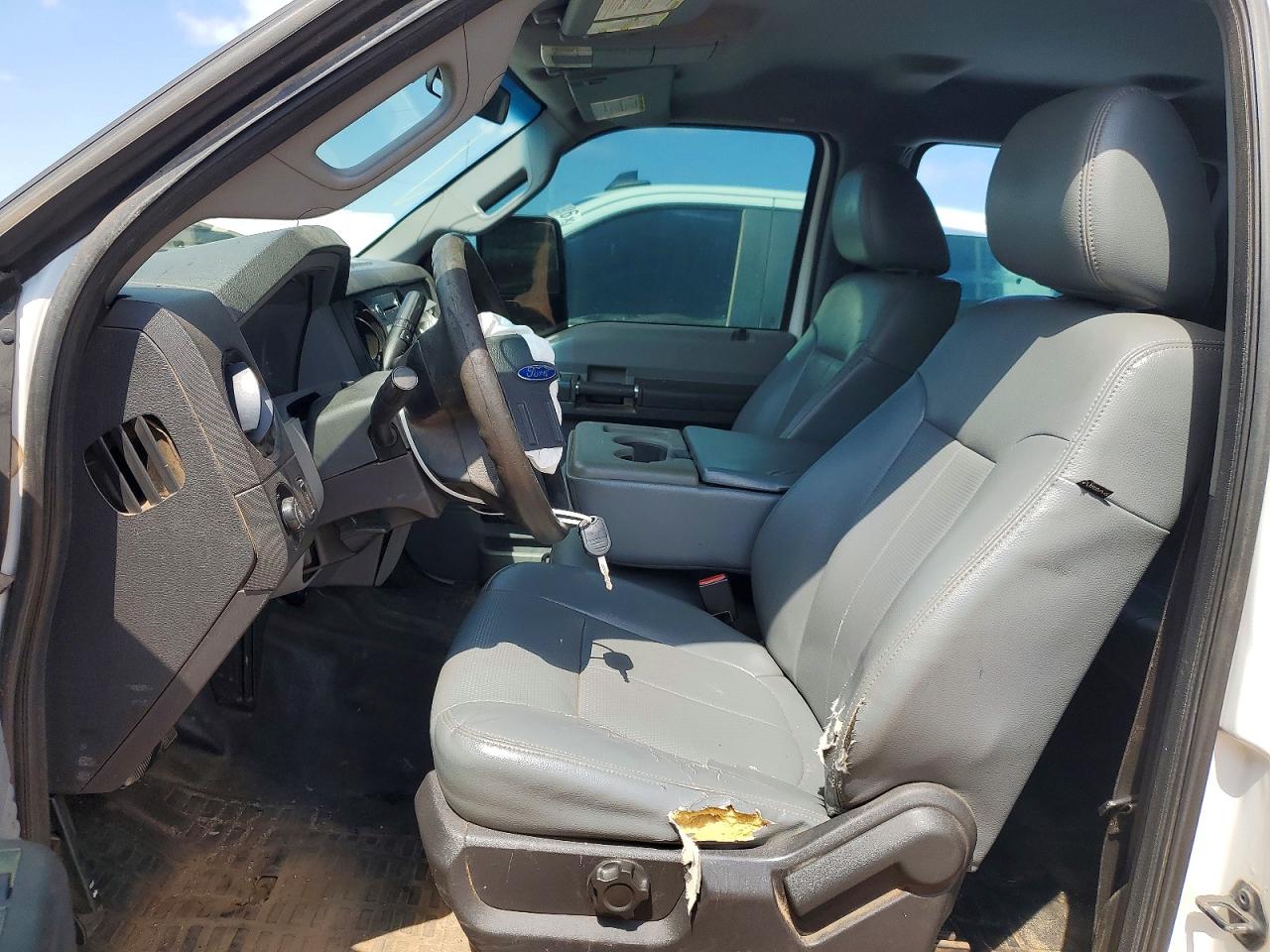 2014 Ford F250 Super Duty White vin: 1FT7W2BTXEEB01282
