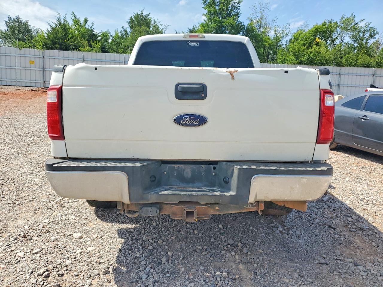 2014 Ford F250 Super Duty White vin: 1FT7W2BTXEEB01282