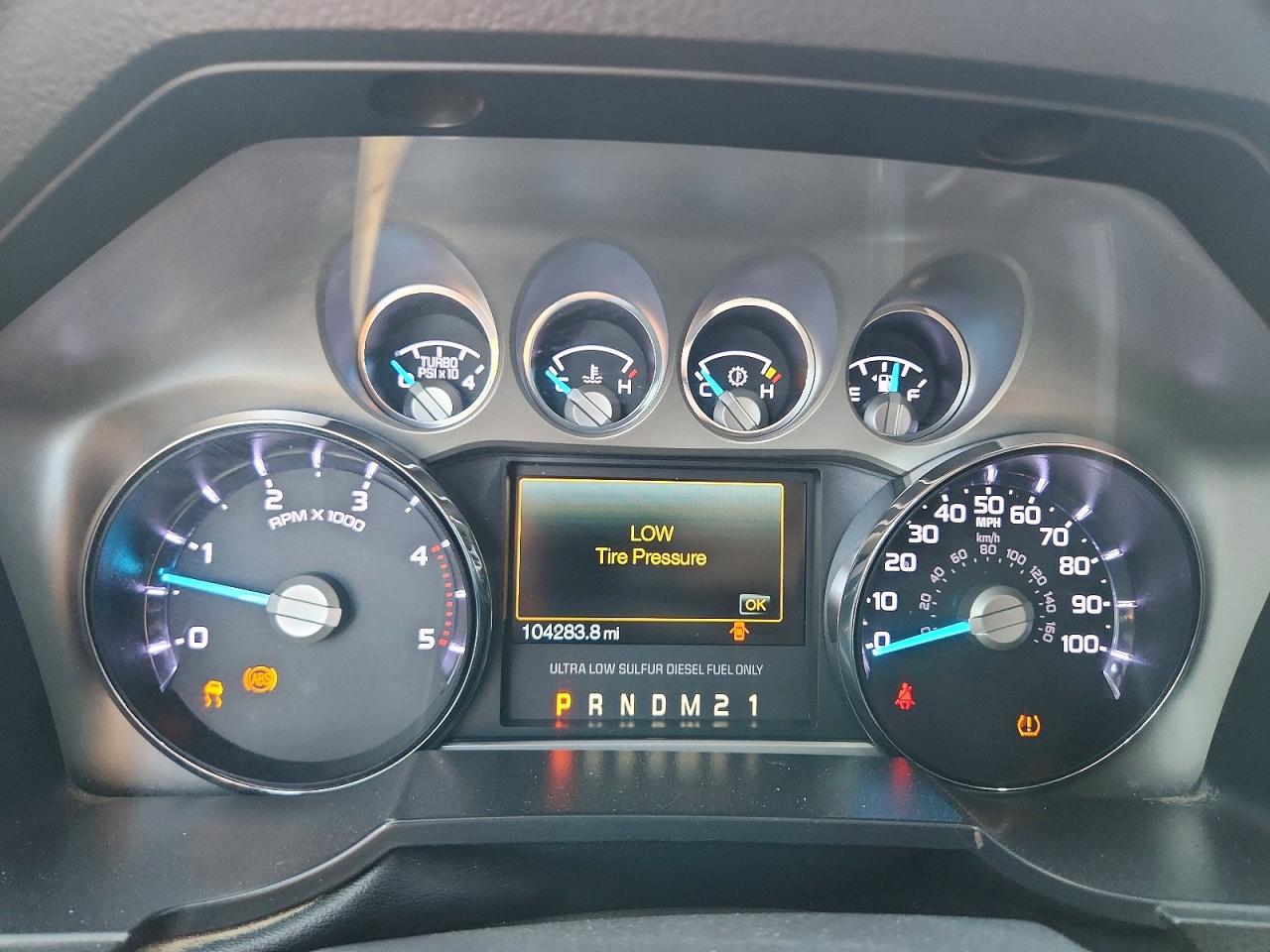 2014 Ford F250 Super Duty Maroon vin: 1FT7W2BTXEEB31852