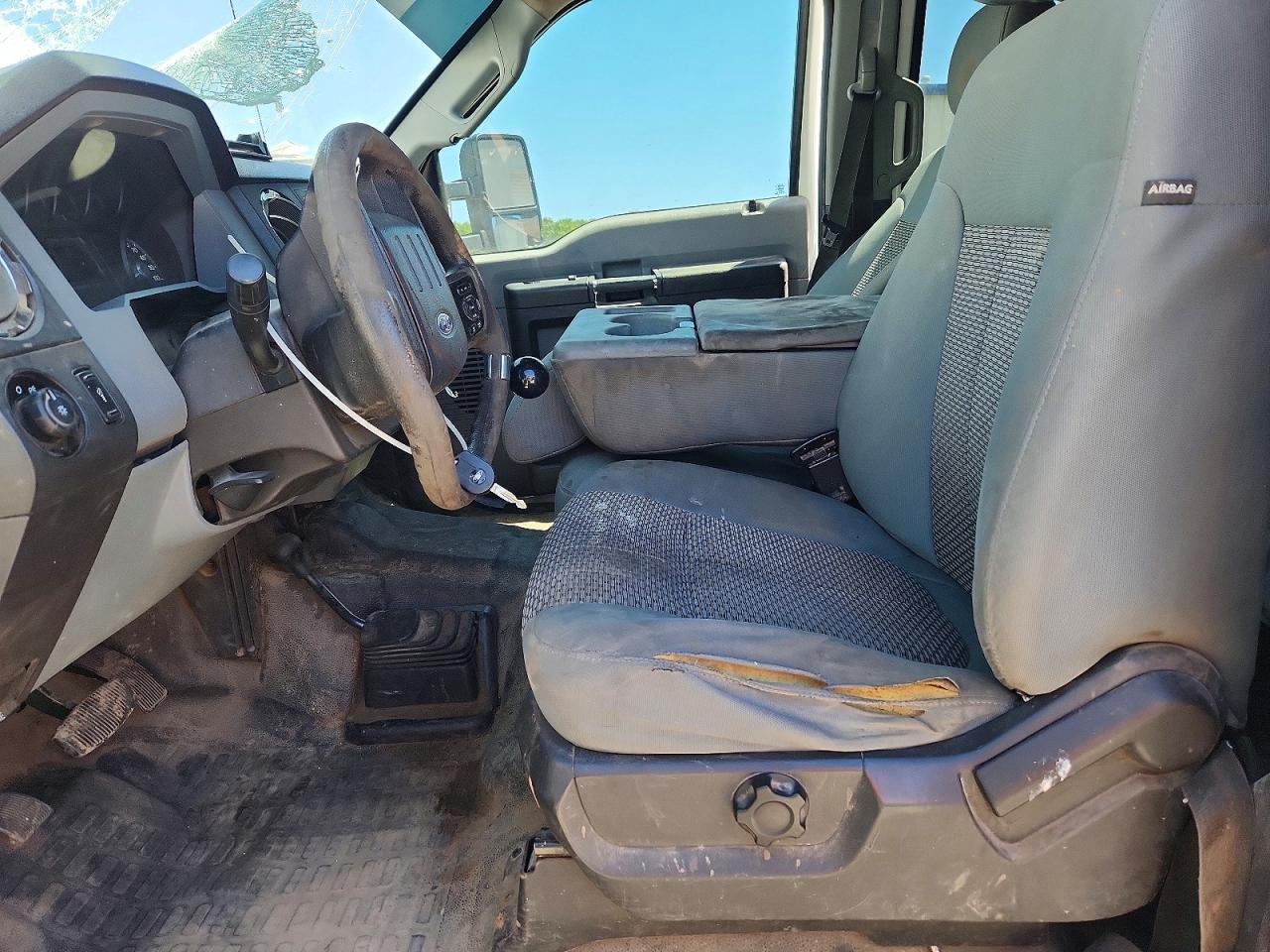 2015 Ford F250 Super Duty Белый vin: 1FT7W2BTXFEA22051