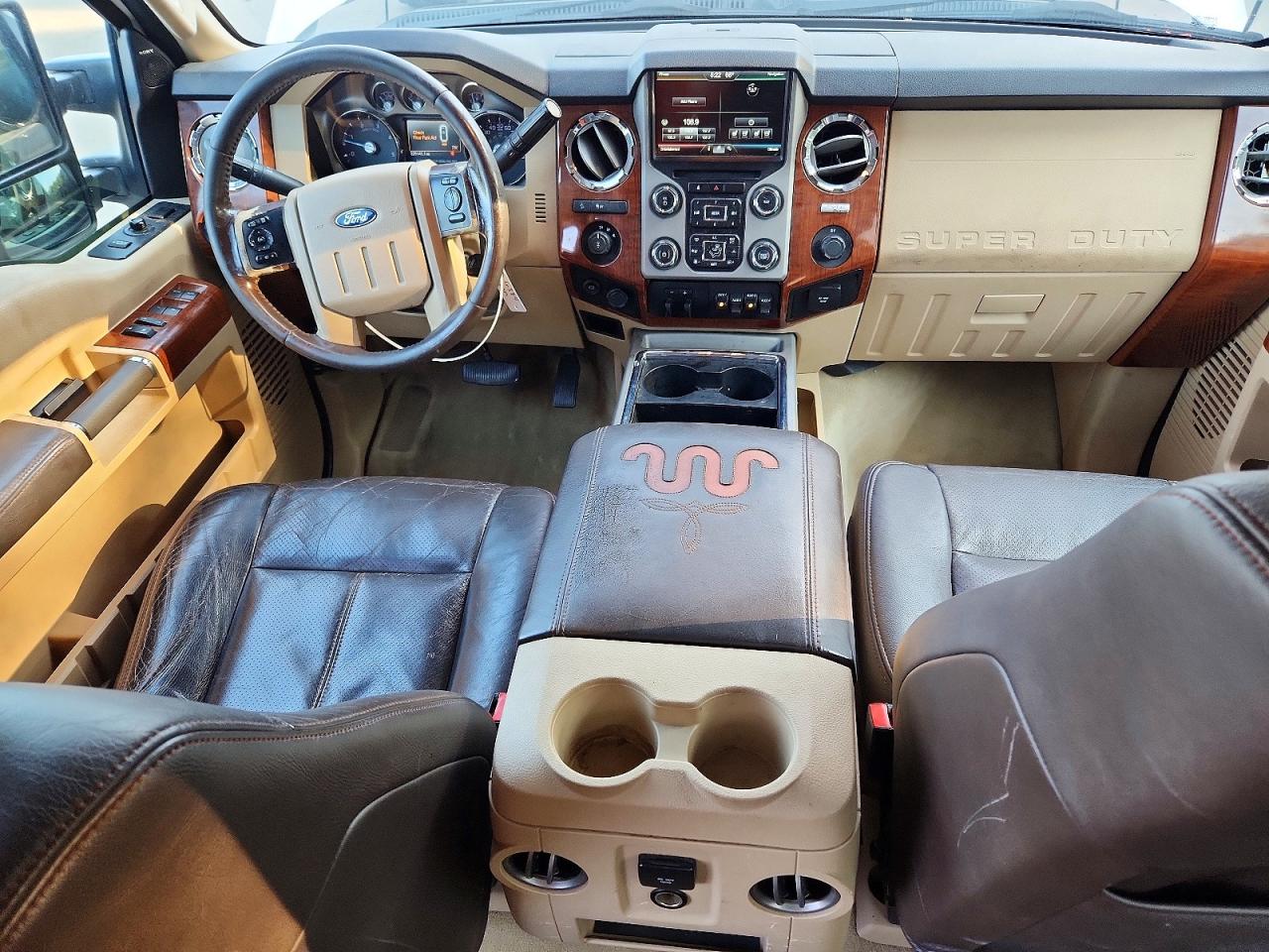 2015 Ford F250 Super Duty White vin: 1FT7W2BTXFEA61738