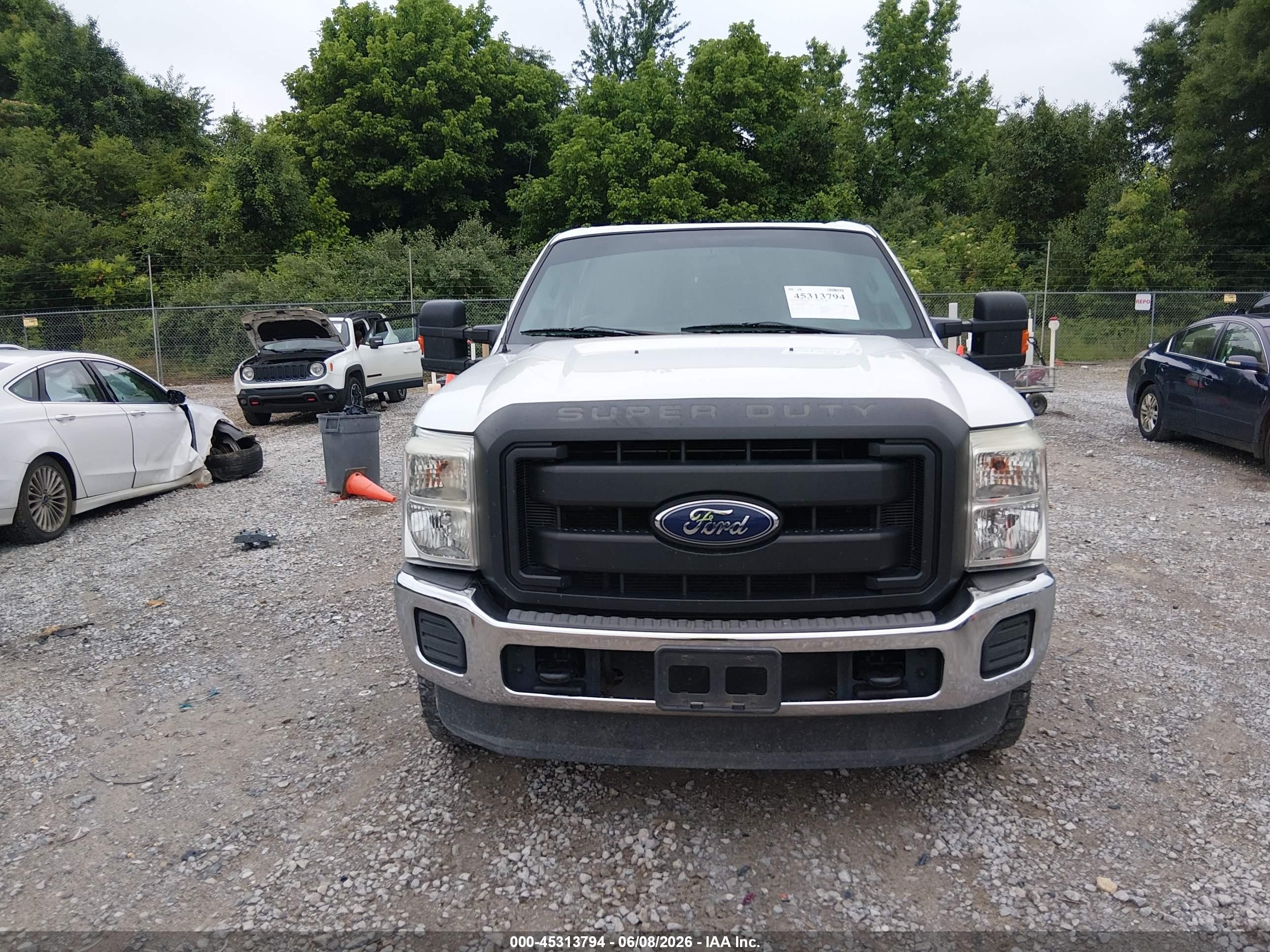 2015 Ford F-250 Xl White vin: 1FT7W2BTXFEB75156