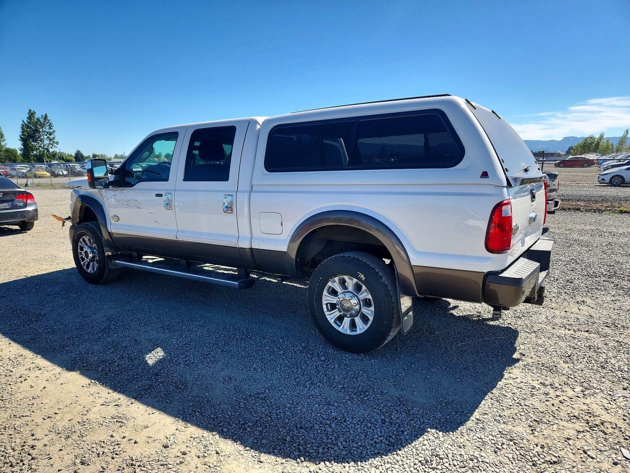 2015 Ford F250 Super Duty White vin: 1FT7W2BTXFEB99134