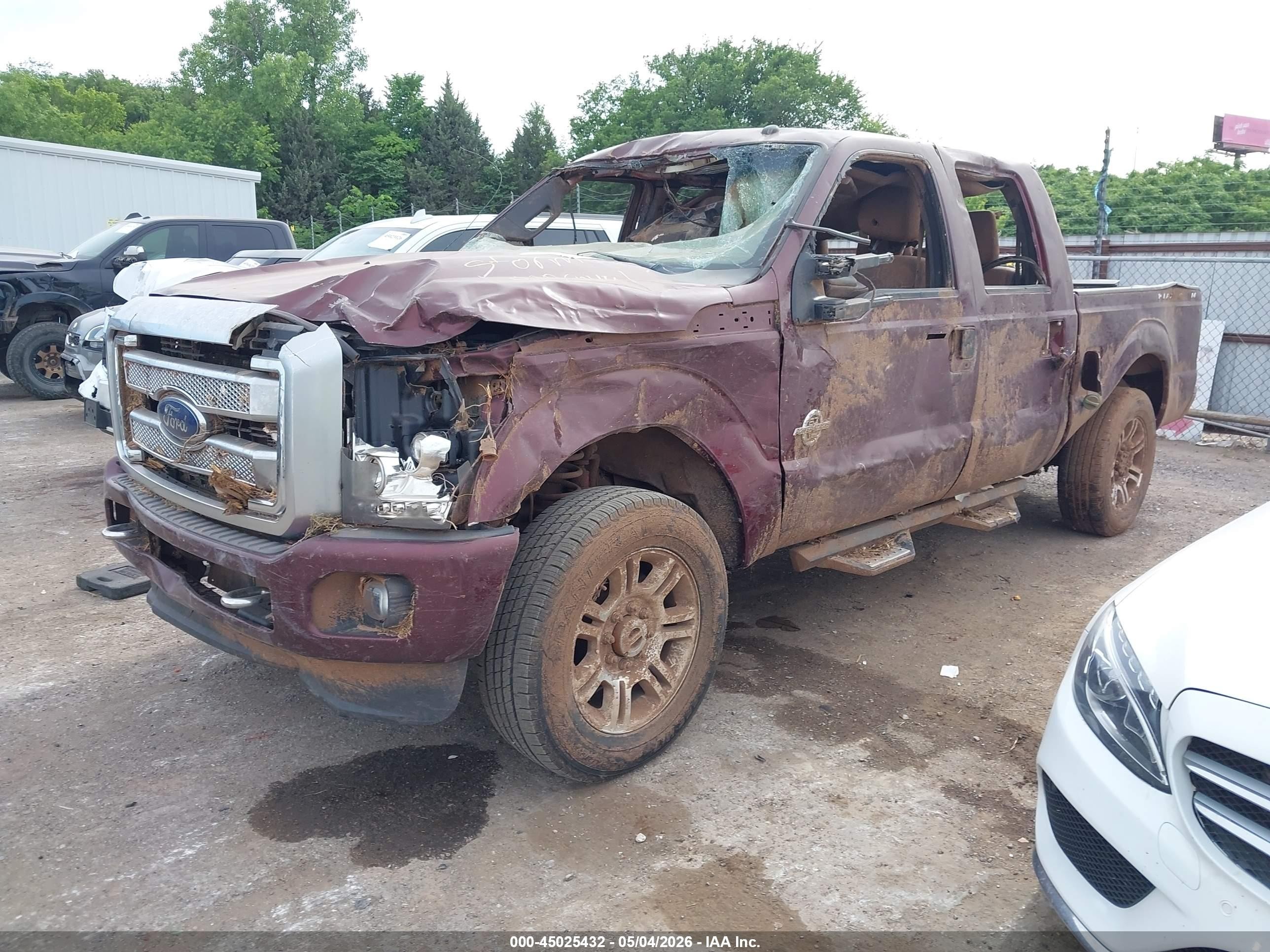 2015 Ford F-250 Lariat Maroon vin: 1FT7W2BTXFEC52494