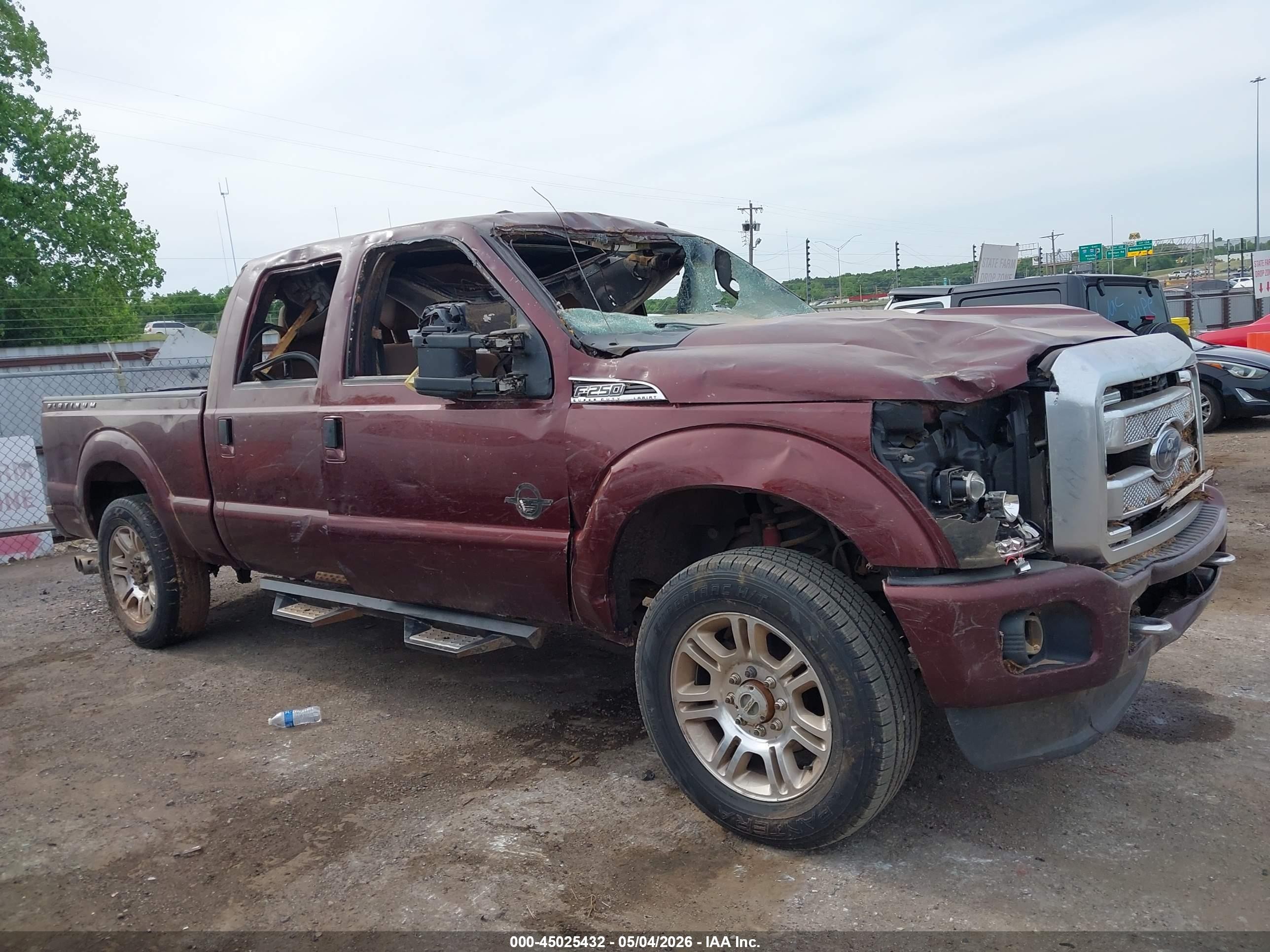 2015 Ford F-250 Lariat Maroon vin: 1FT7W2BTXFEC52494