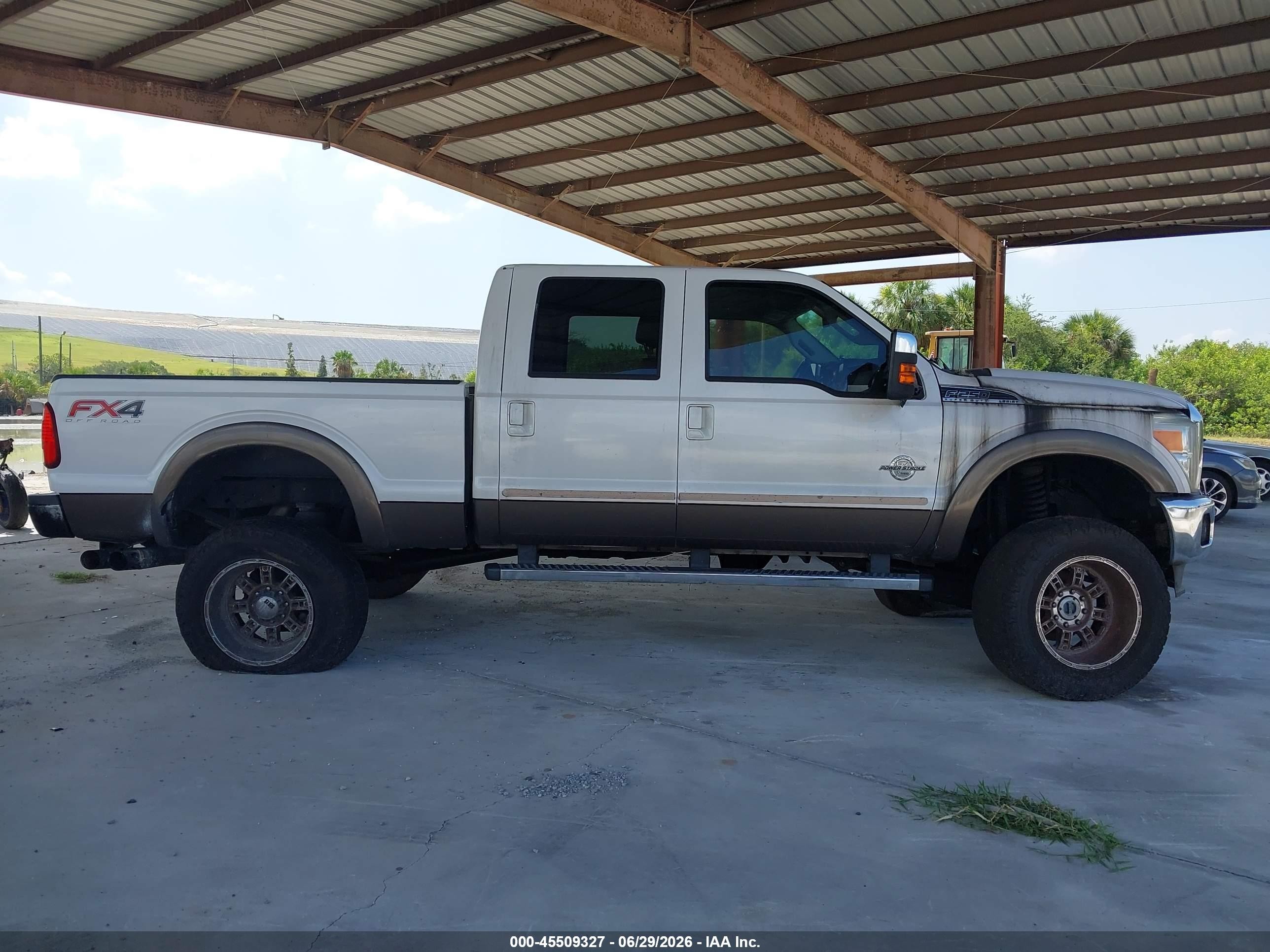 2015 Ford F-250 Lariat/xl/xlt White vin: 1FT7W2BTXFEC68713