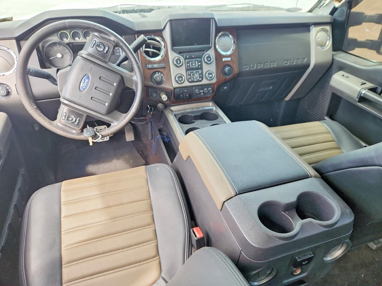 2015 Ford F250 Super Duty Белый vin: 1FT7W2BTXFED62722