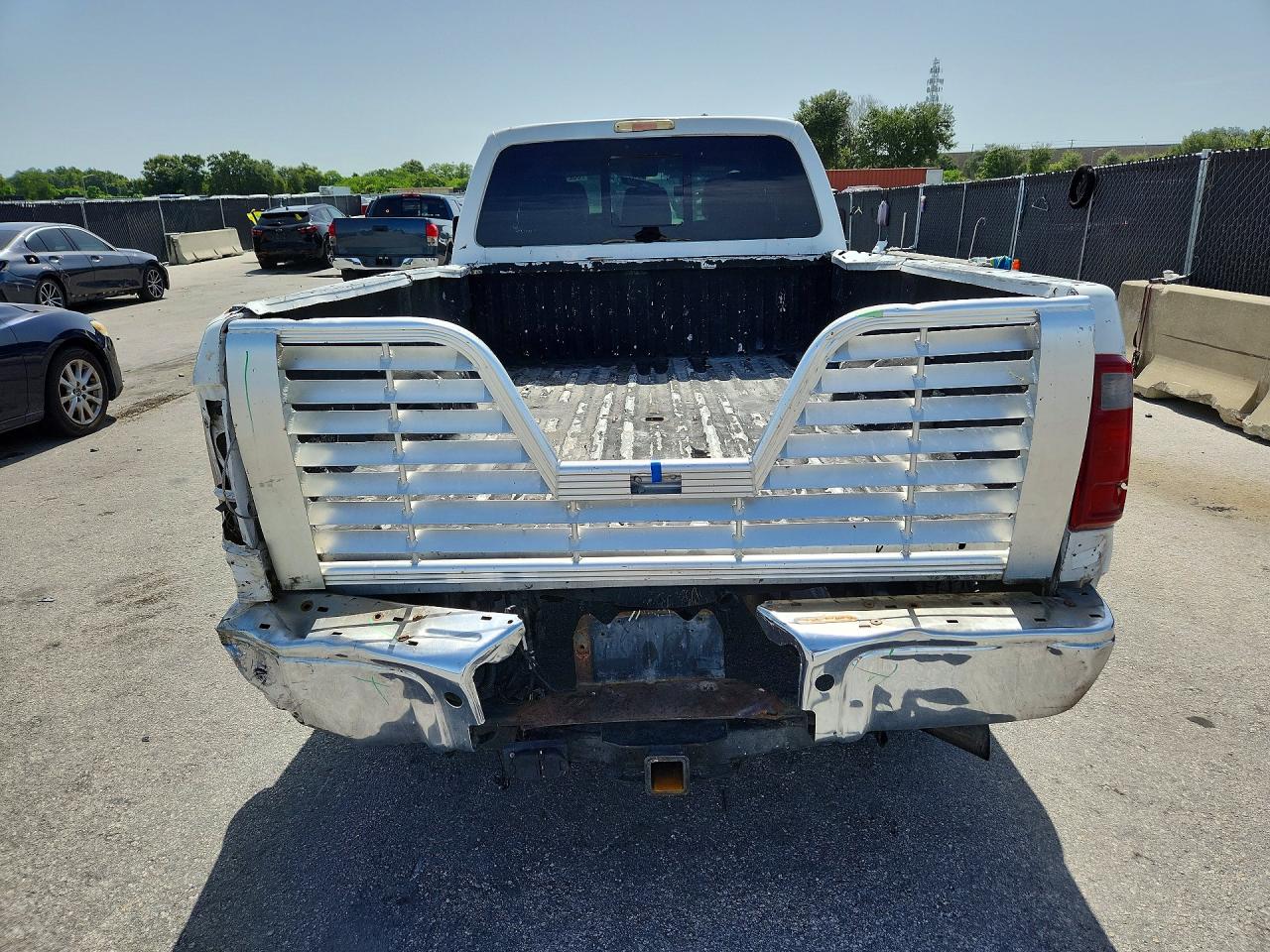 2012 Ford F350 Super Duty White vin: 1FT7W3AT1CEB25152