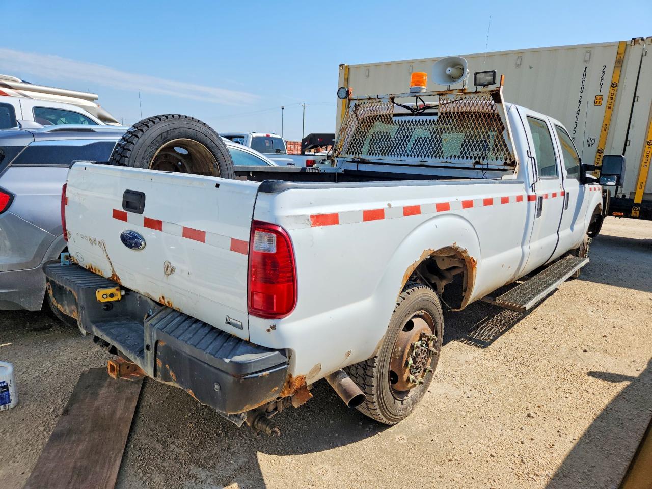 2011 Ford F350 Super Duty White vin: 1FT7W3B60BEB54584