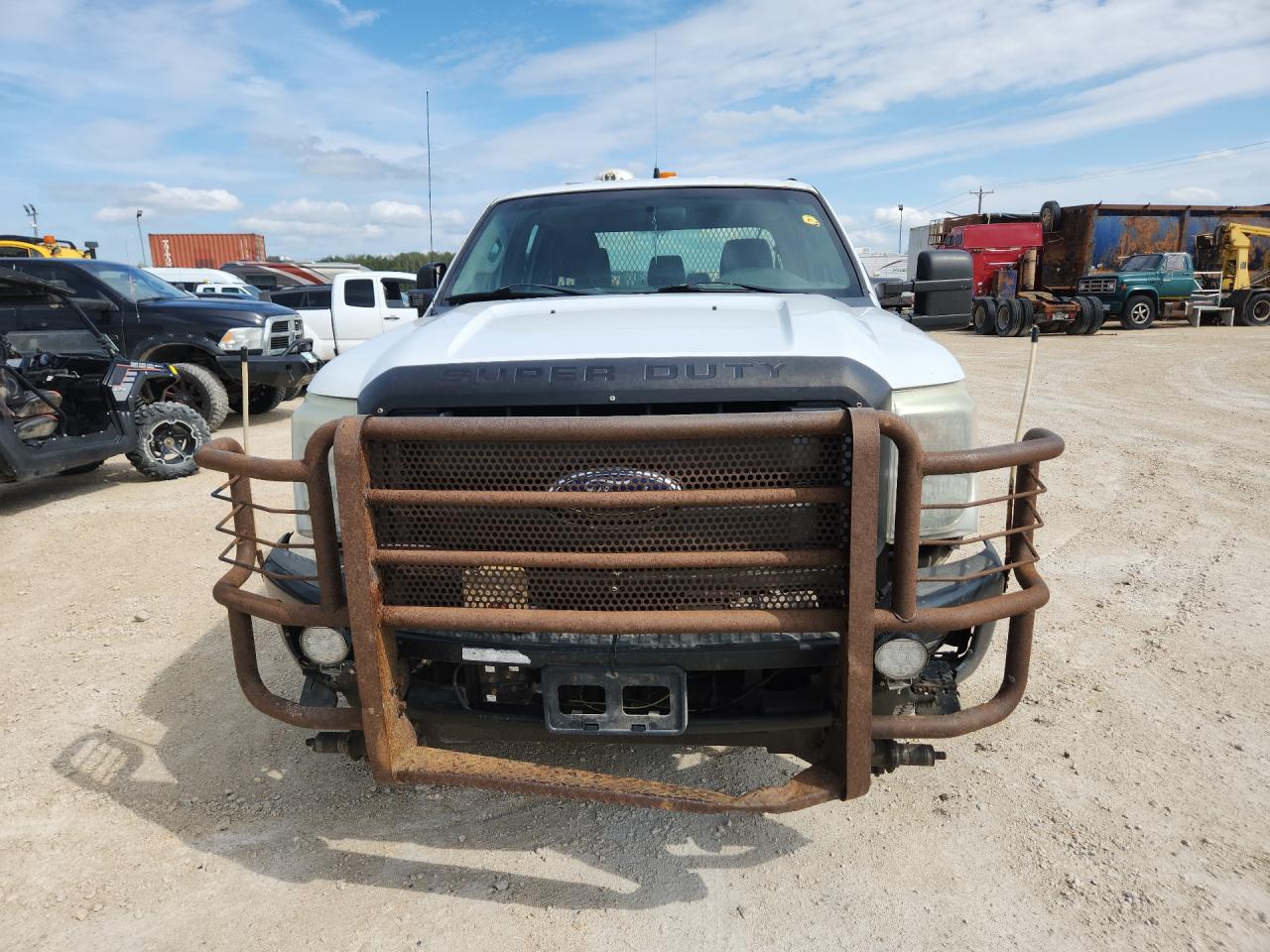 2011 Ford F350 Super Duty White vin: 1FT7W3B60BEB54584 Damage: Front Bumper/Guard, Aftermarket, Acceptable