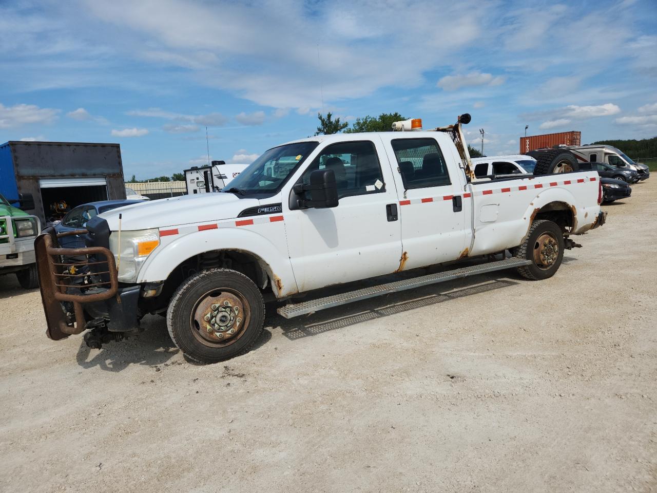 2011 Ford F350 Super Duty White vin: 1FT7W3B60BEB54584 Damage: Left Front Fender, Rust, 11 To 12 Inches