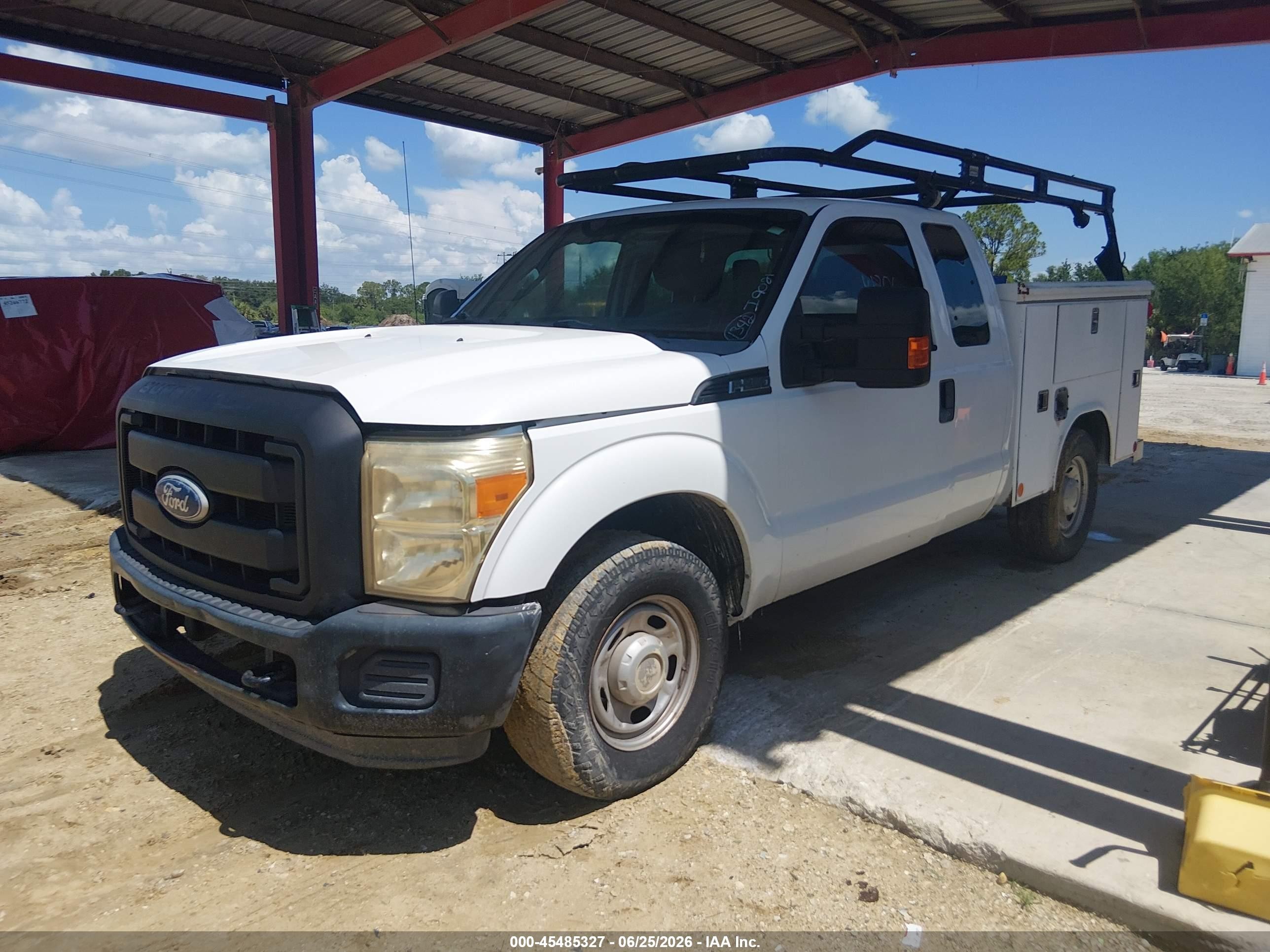 2011 Ford Super Duty F-250 Srw Lariat/xl/xlt White vin: 1FT7X2A61BEA31806