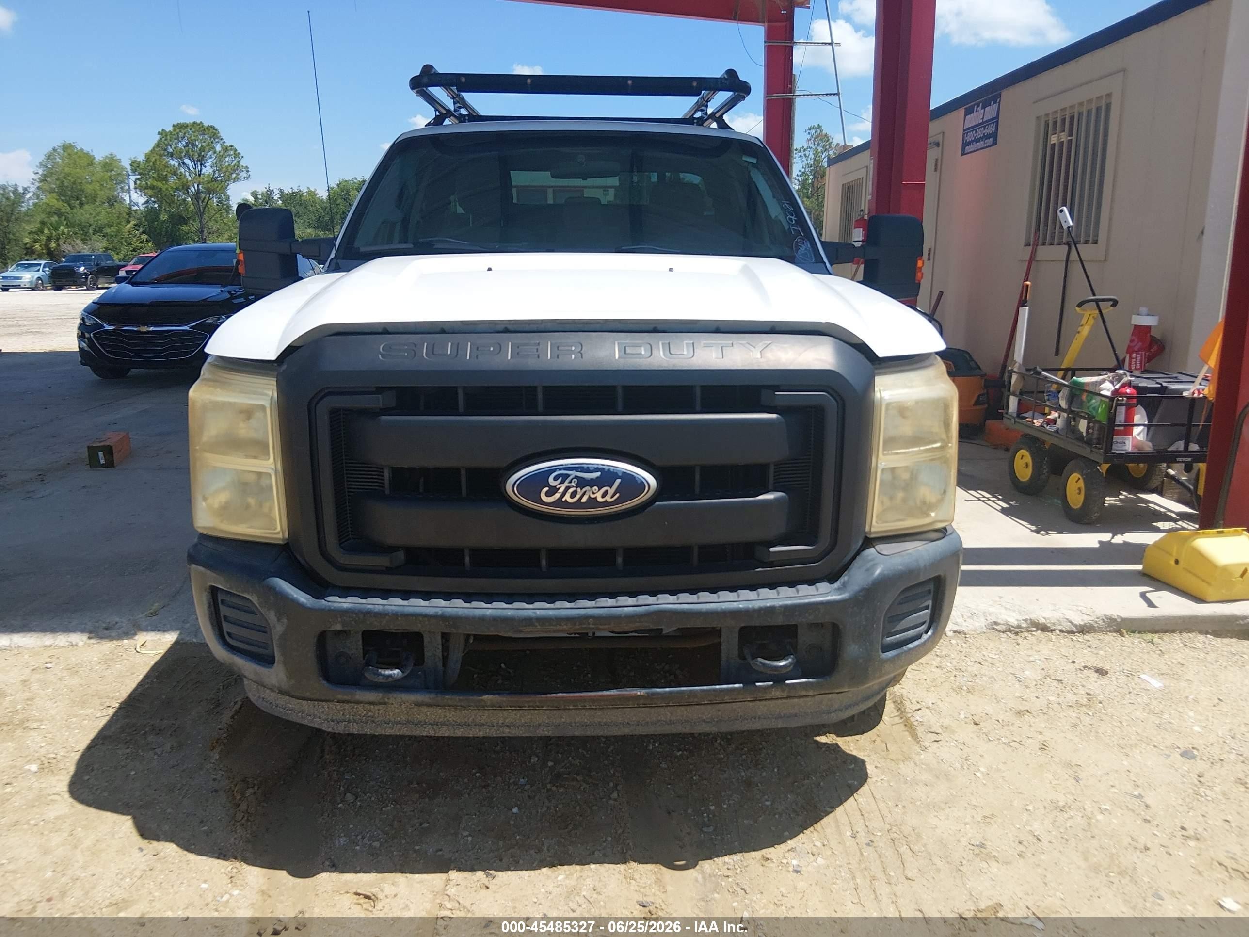 2011 Ford Super Duty F-250 Srw Lariat/xl/xlt White vin: 1FT7X2A61BEA31806