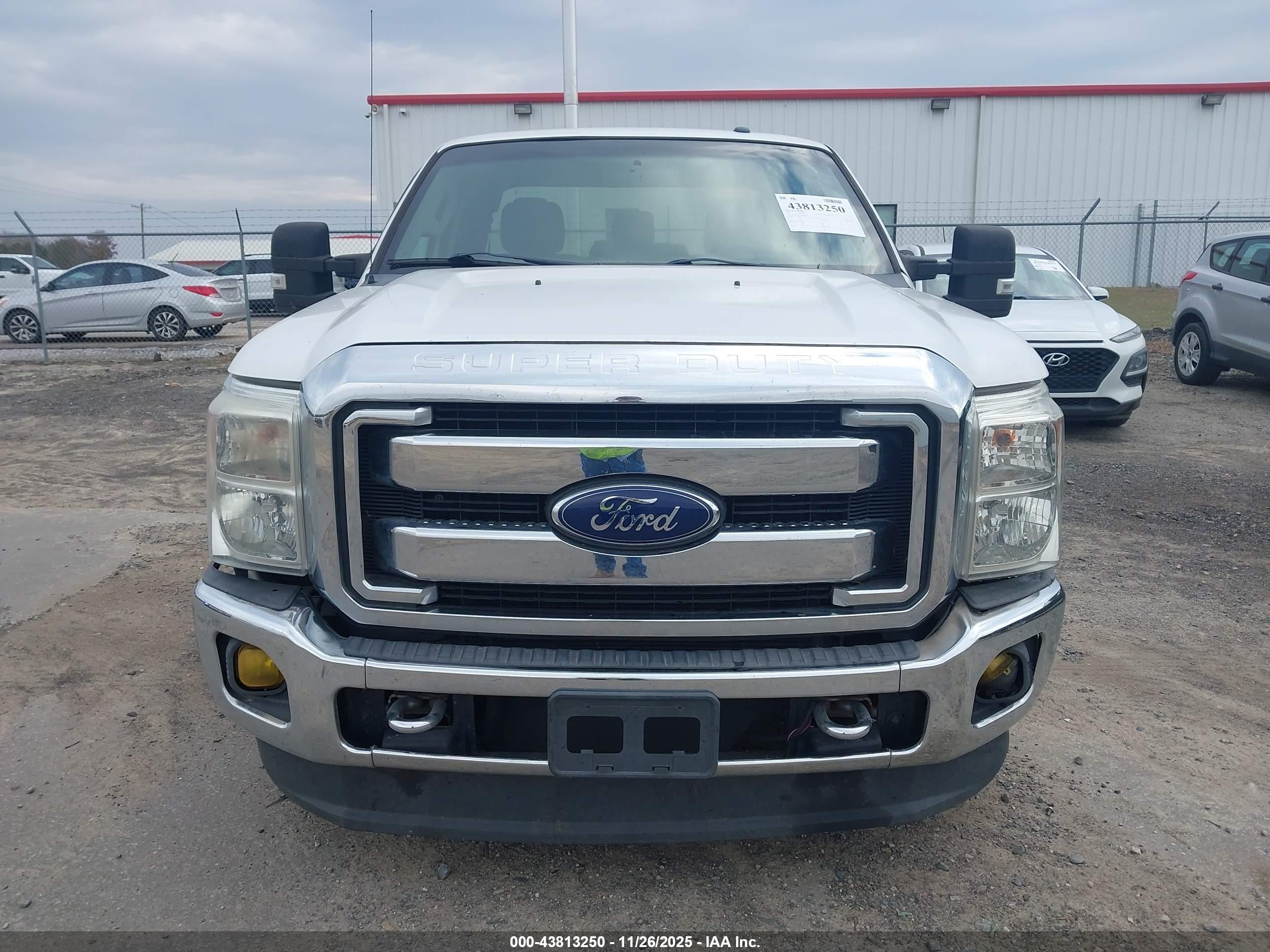 2012 Ford Super Duty F-250 Srw Xlt White vin: 1FT7X2A61CED13400