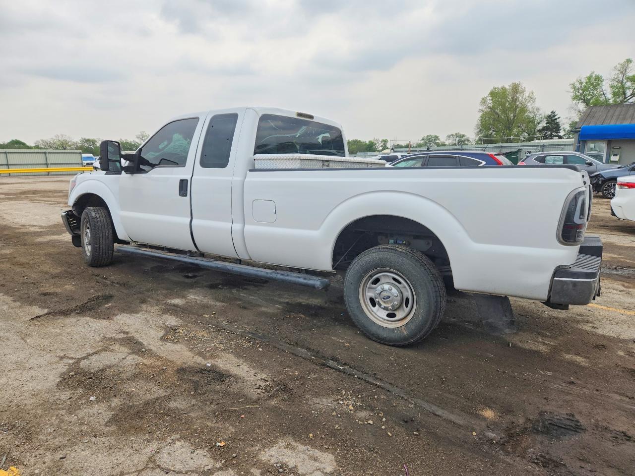 2014 Ford F250 Super Duty White vin: 1FT7X2A62EEB11572