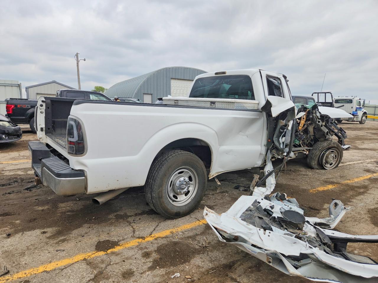 2014 Ford F250 Super Duty White vin: 1FT7X2A62EEB11572