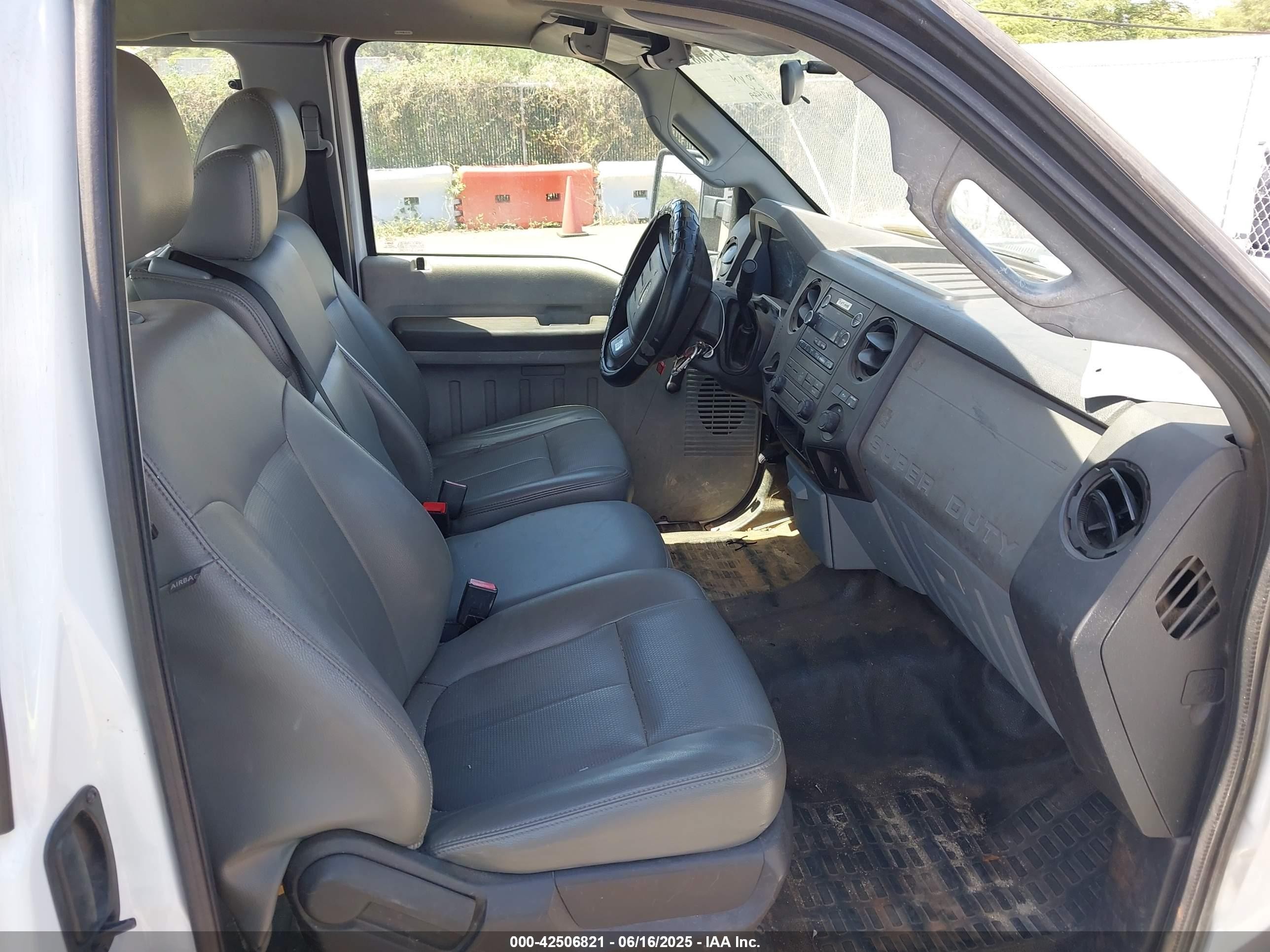 2012 Ford Super Duty F-250 Srw Lariat/xl/xlt White vin: 1FT7X2A63CEC83347