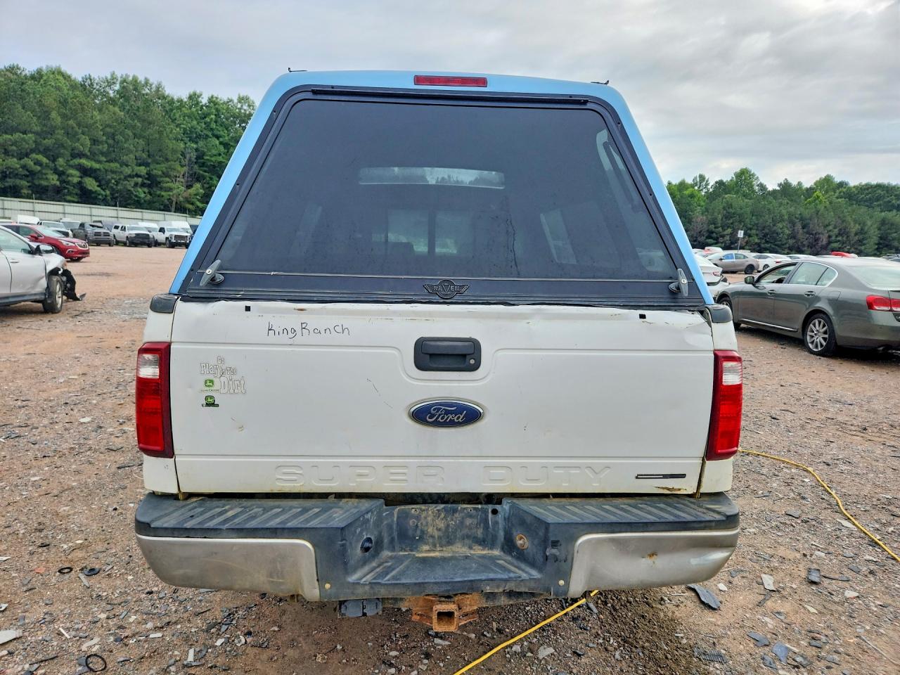 2014 Ford F250 Super Duty White vin: 1FT7X2A63EEB58965