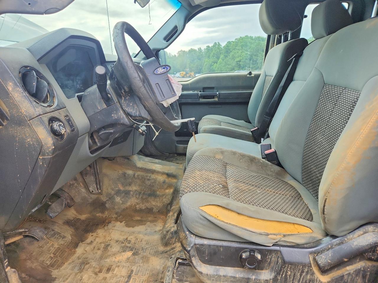 2014 Ford F250 Super Duty White vin: 1FT7X2A63EEB58965