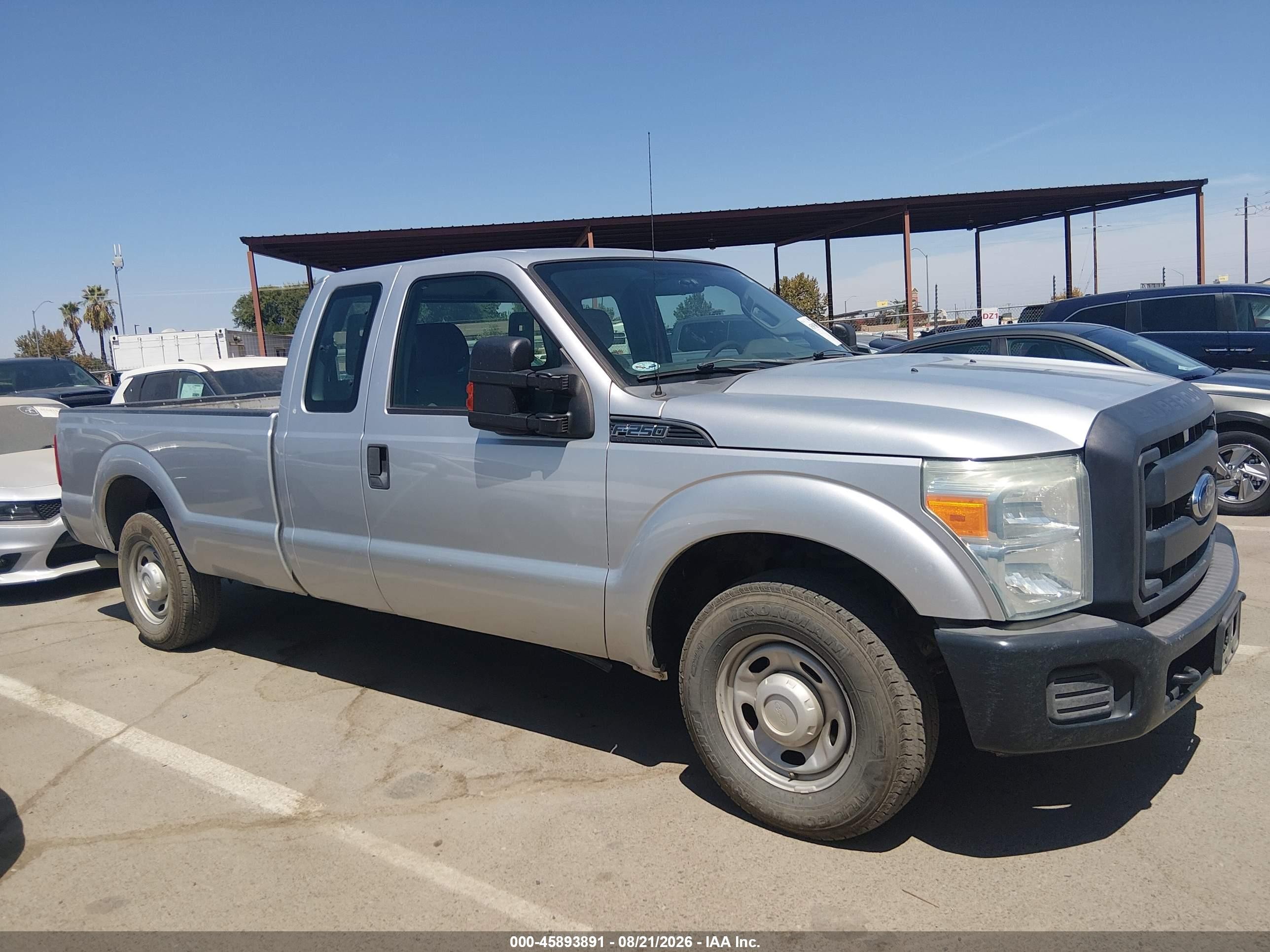 2015 Ford F-250 Xl Серебряный vin: 1FT7X2A63FED32132