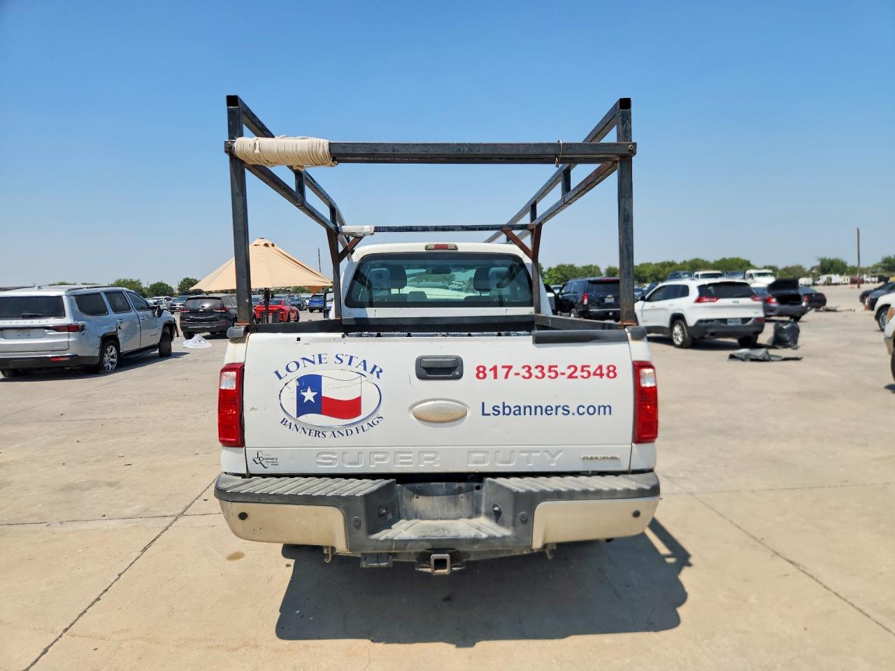 2011 Ford F250 Super Duty White vin: 1FT7X2A64BEC94713