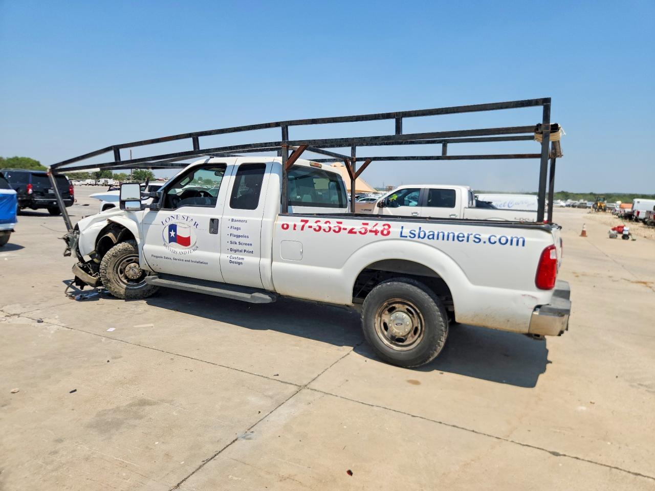 2011 Ford F250 Super Duty White vin: 1FT7X2A64BEC94713