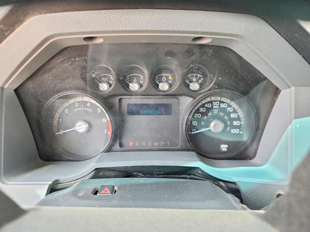 2011 Ford F250 Super Duty White vin: 1FT7X2A64BEC94713