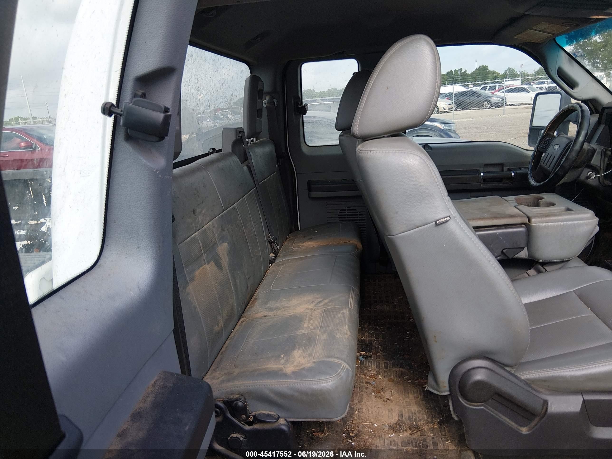 2012 Ford Super Duty F-250 Srw Xl Белый vin: 1FT7X2A64CEA49492