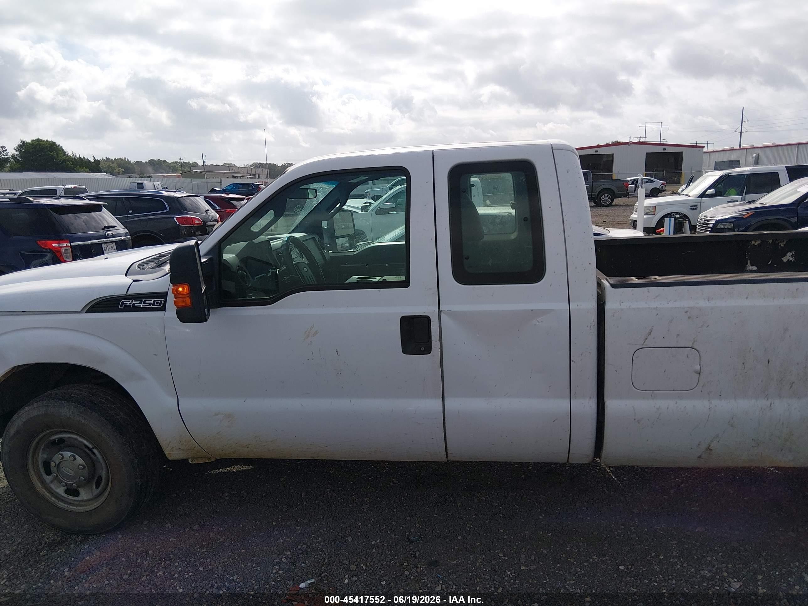 2012 Ford Super Duty F-250 Srw Xl Белый vin: 1FT7X2A64CEA49492