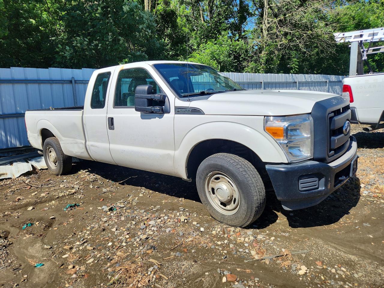2015 Ford F250 Super Duty White vin: 1FT7X2A64FEB54036