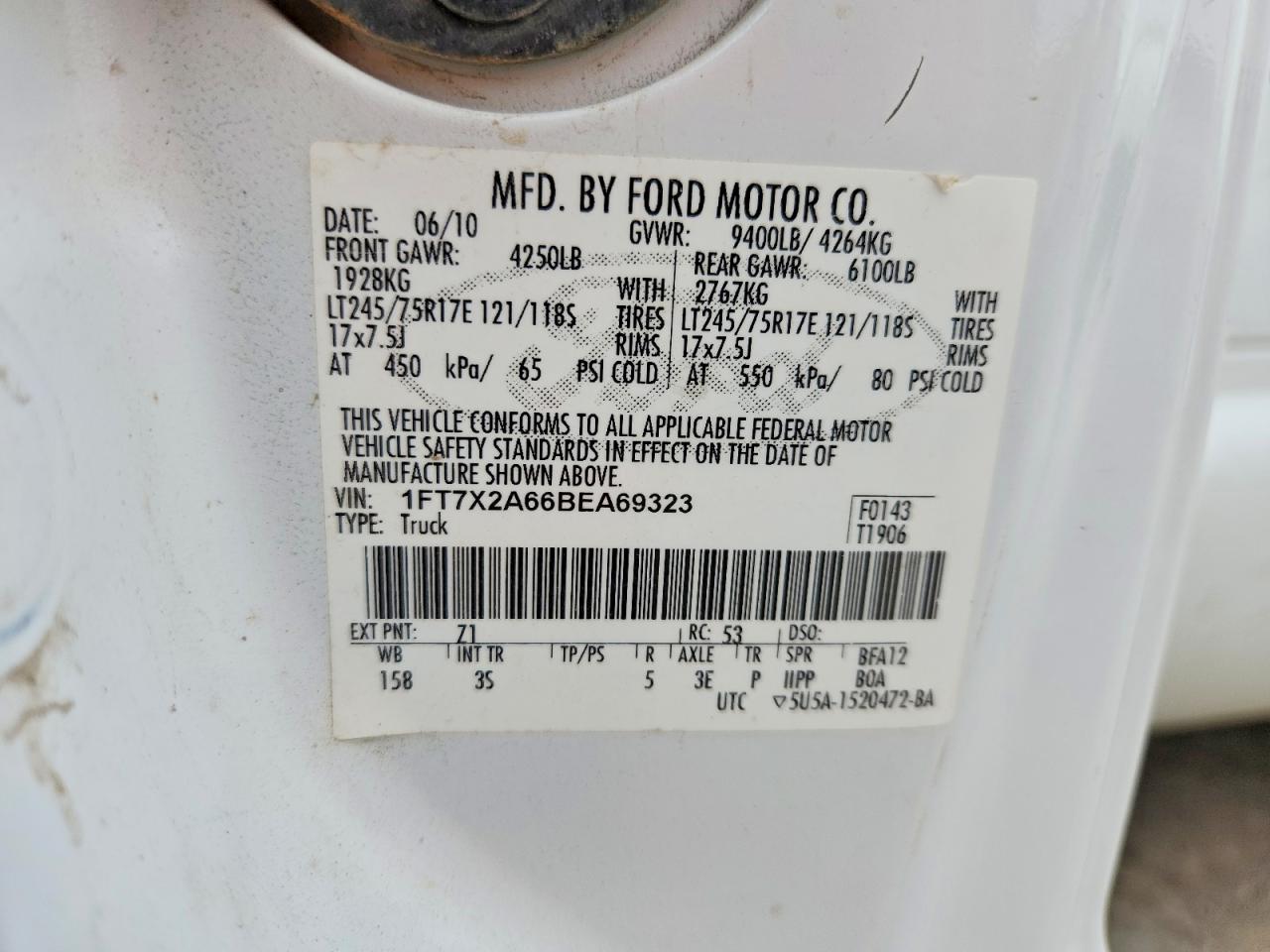 2011 Ford F250 Super Duty White vin: 1FT7X2A66BEA69323