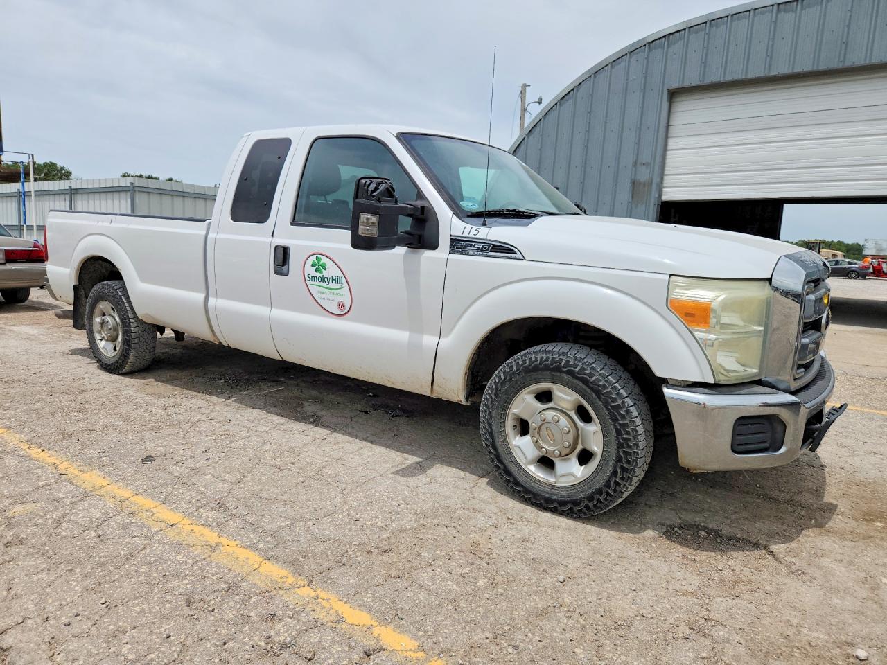 2011 Ford F250 Super Duty White vin: 1FT7X2A66BEA69323