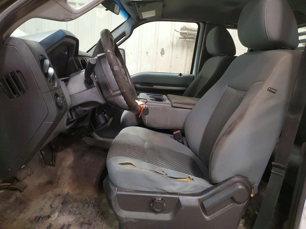 2014 Ford F250 Super Duty White vin: 1FT7X2A66EEA84313