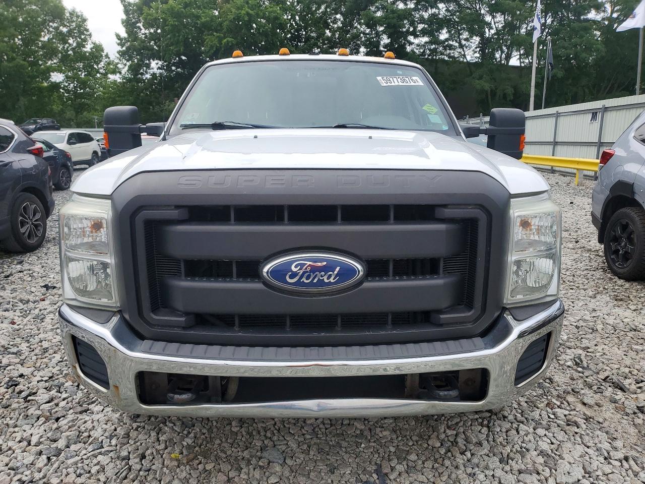 2011 Ford F250 Super Duty White vin: 1FT7X2A67BEC42119
