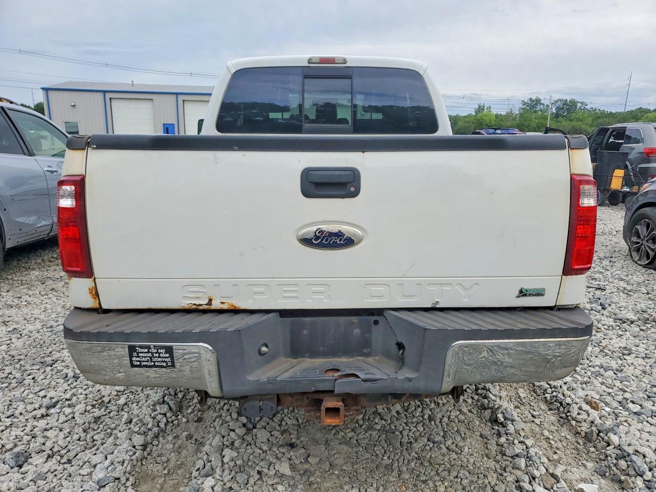 2011 Ford F250 Super Duty White vin: 1FT7X2A67BEC42119