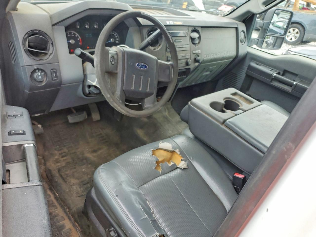 2011 Ford F250 Super Duty White vin: 1FT7X2A67BEC42119