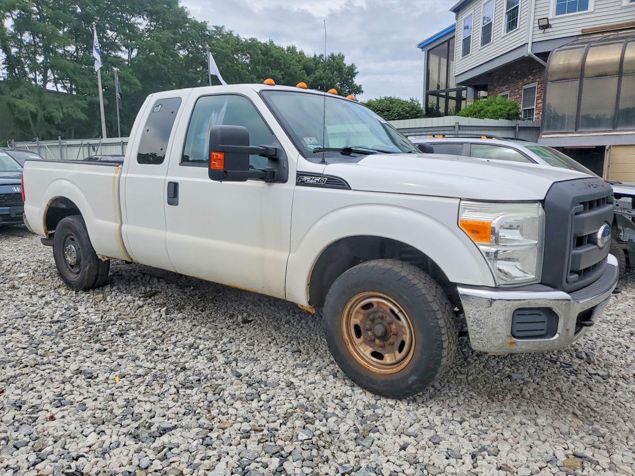 2011 Ford F250 Super Duty White vin: 1FT7X2A67BEC42119