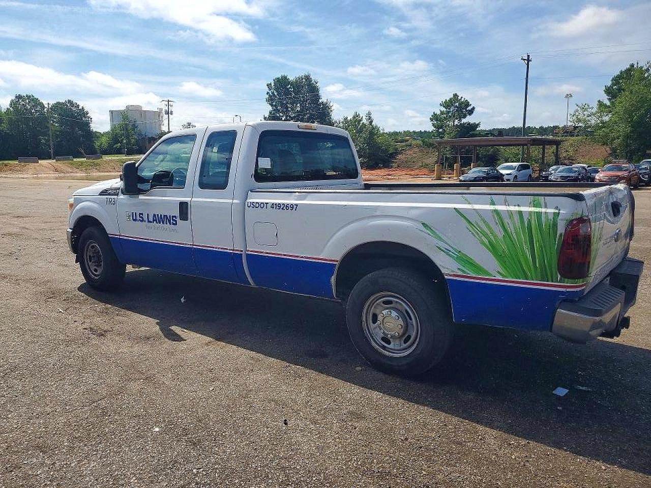 2013 Ford F250 Super Duty White vin: 1FT7X2A68DEB69930